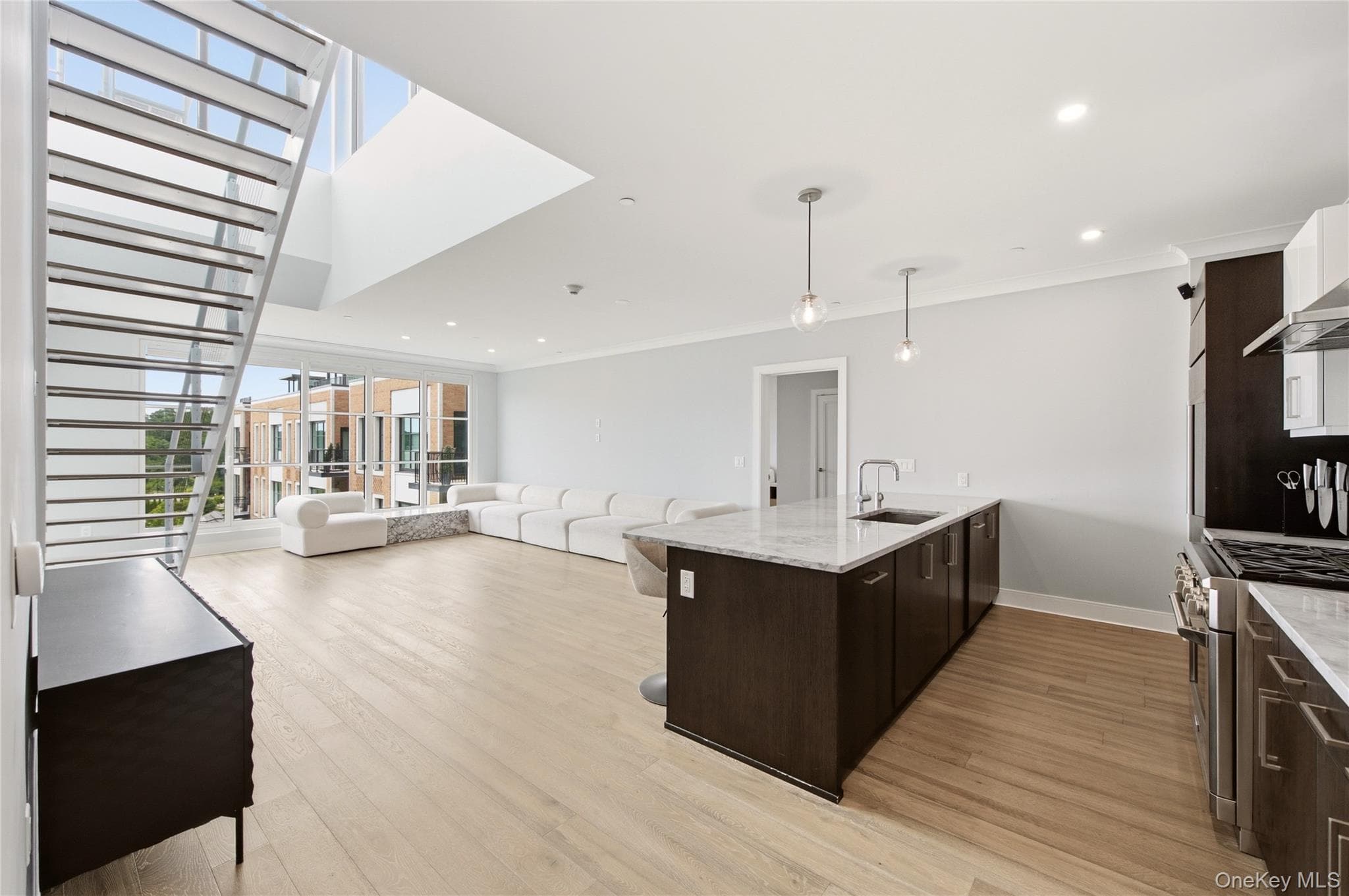 100 Garvies Point Road Unit: 1311 thumbnail 2
