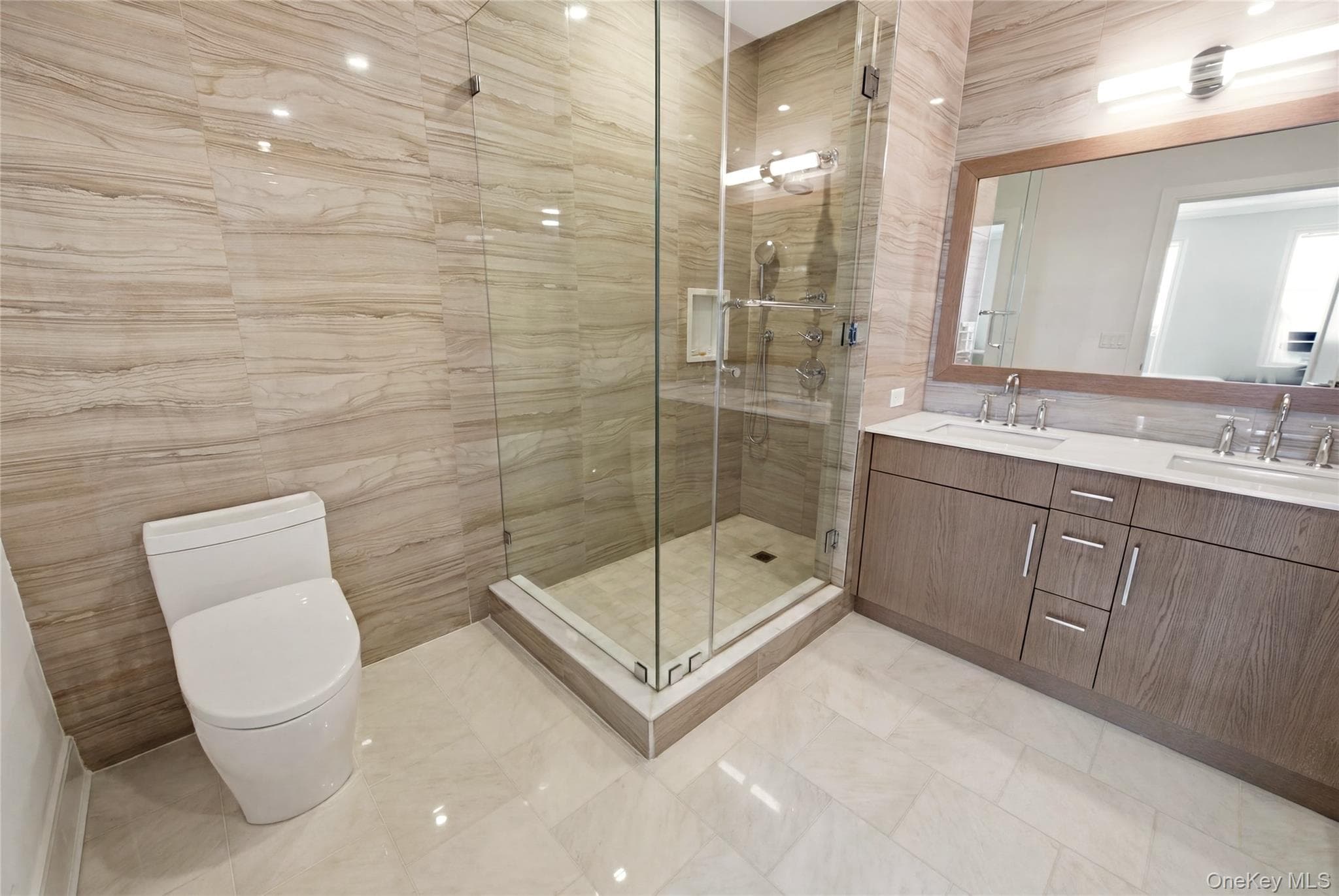 100 Garvies Point Road Unit: 1311 thumbnail 16