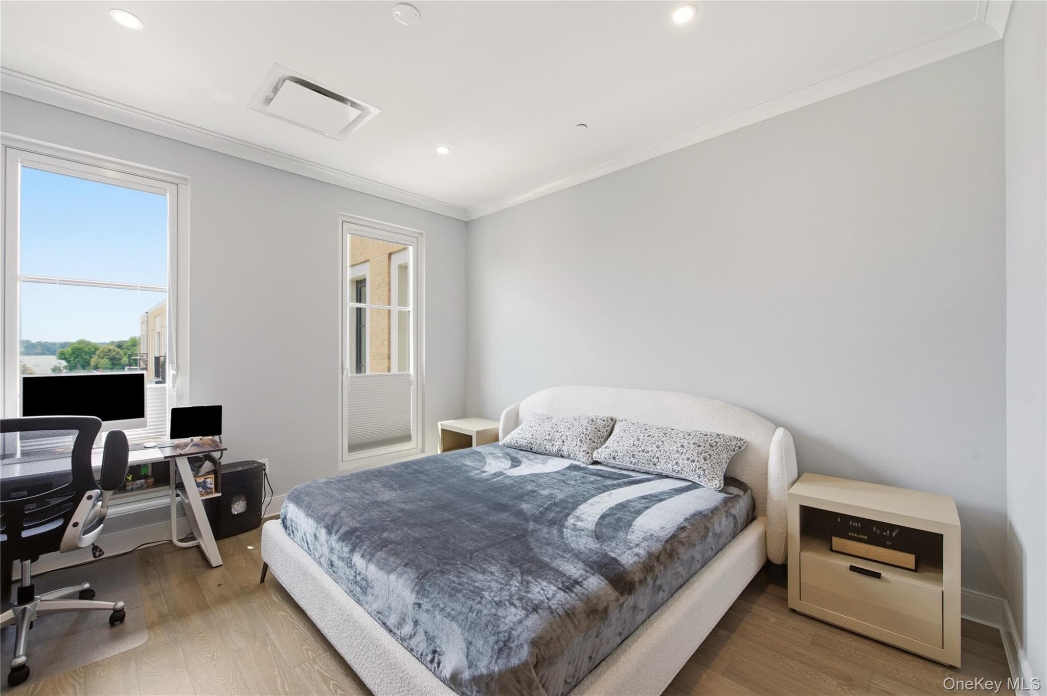 100 Garvies Point Road Unit: 1311 thumbnail 14