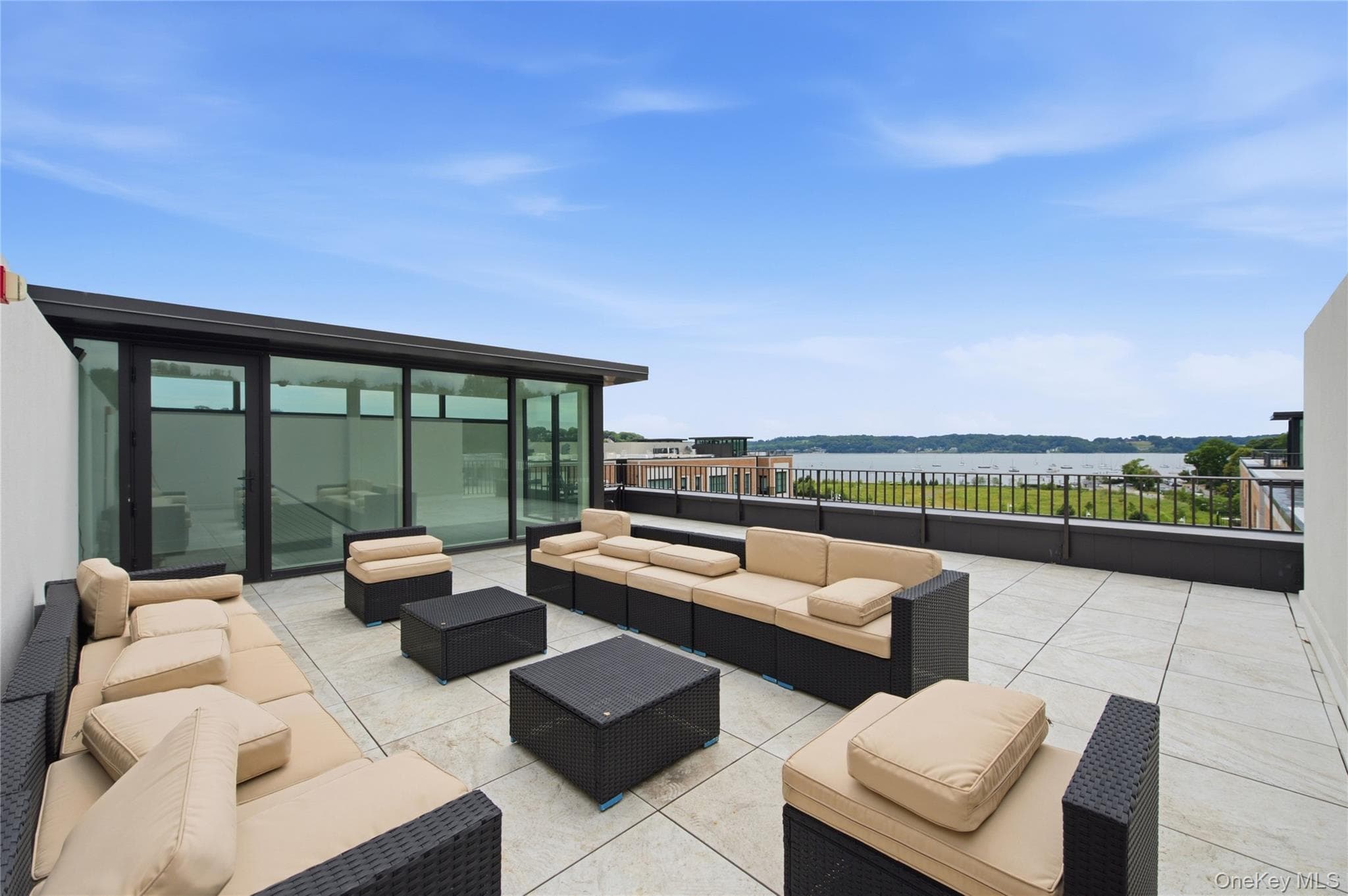 100 Garvies Point Road Unit: 1311 thumbnail 26