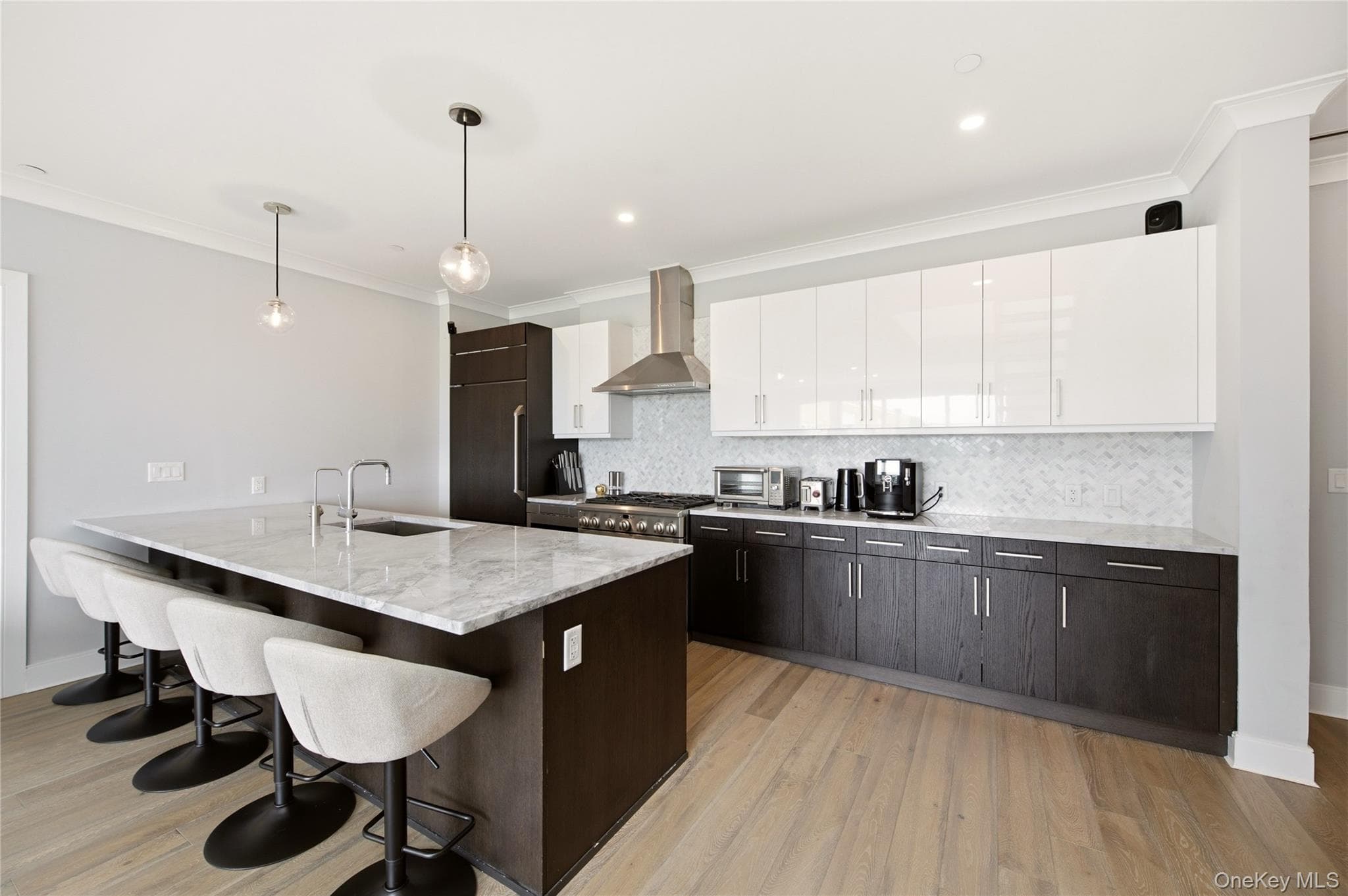 100 Garvies Point Road Unit: 1311 thumbnail 7
