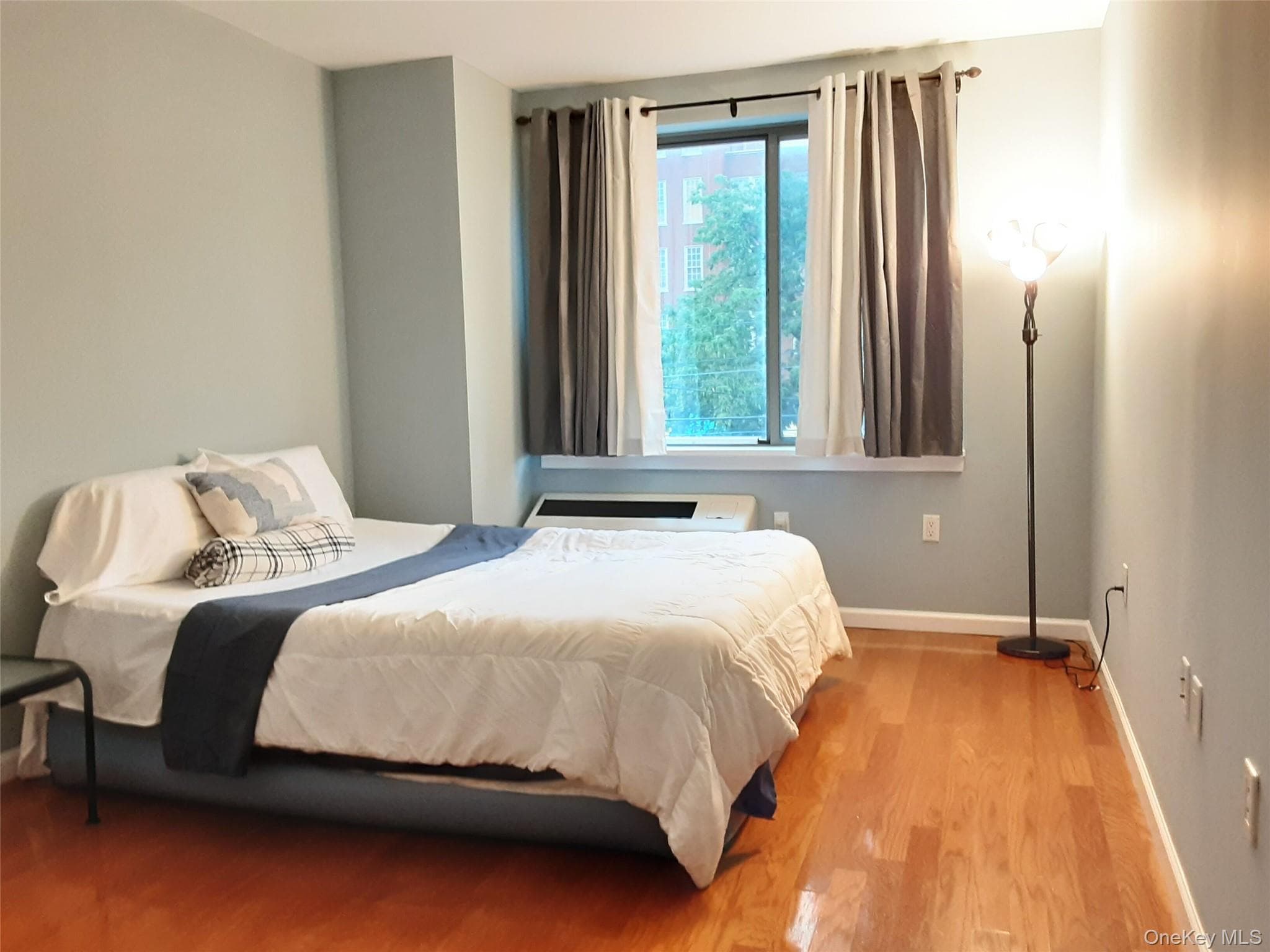 3330 61st Street Unit: 303 thumbnail 13