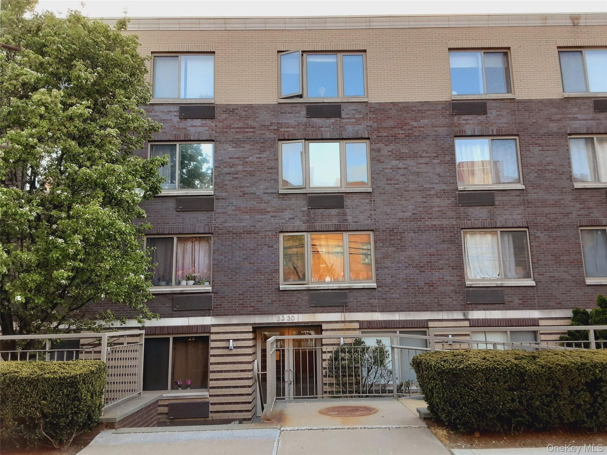 3330 61st Street Unit: 303 thumbnail 21
