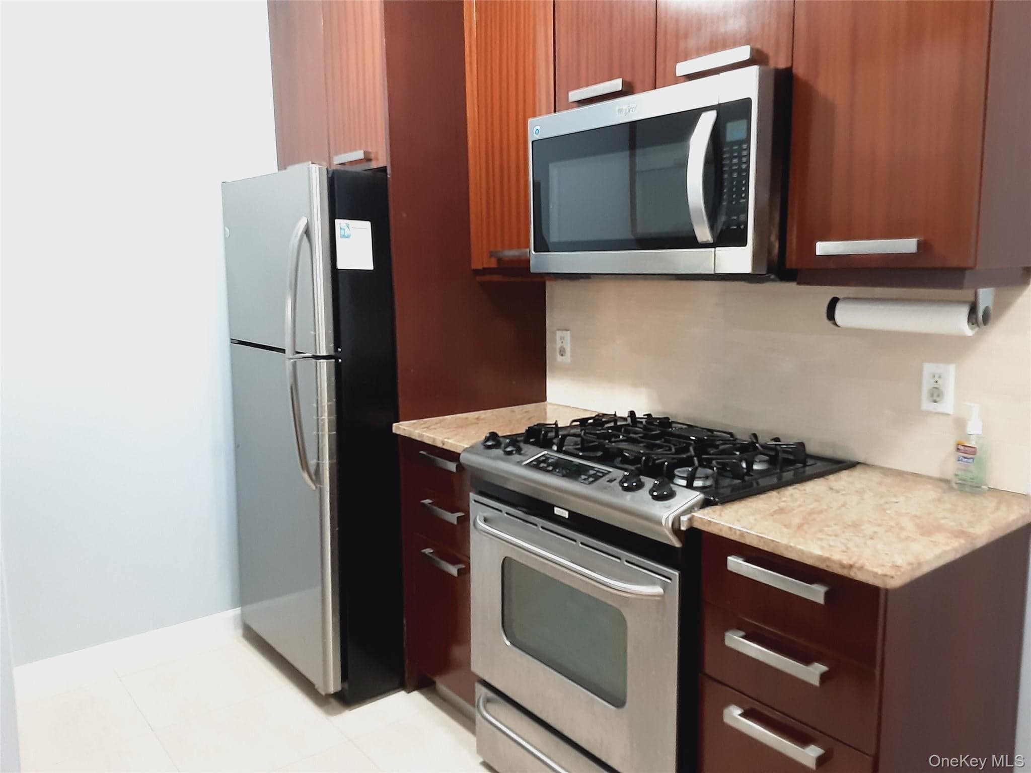 3330 61st Street Unit: 303 thumbnail 7