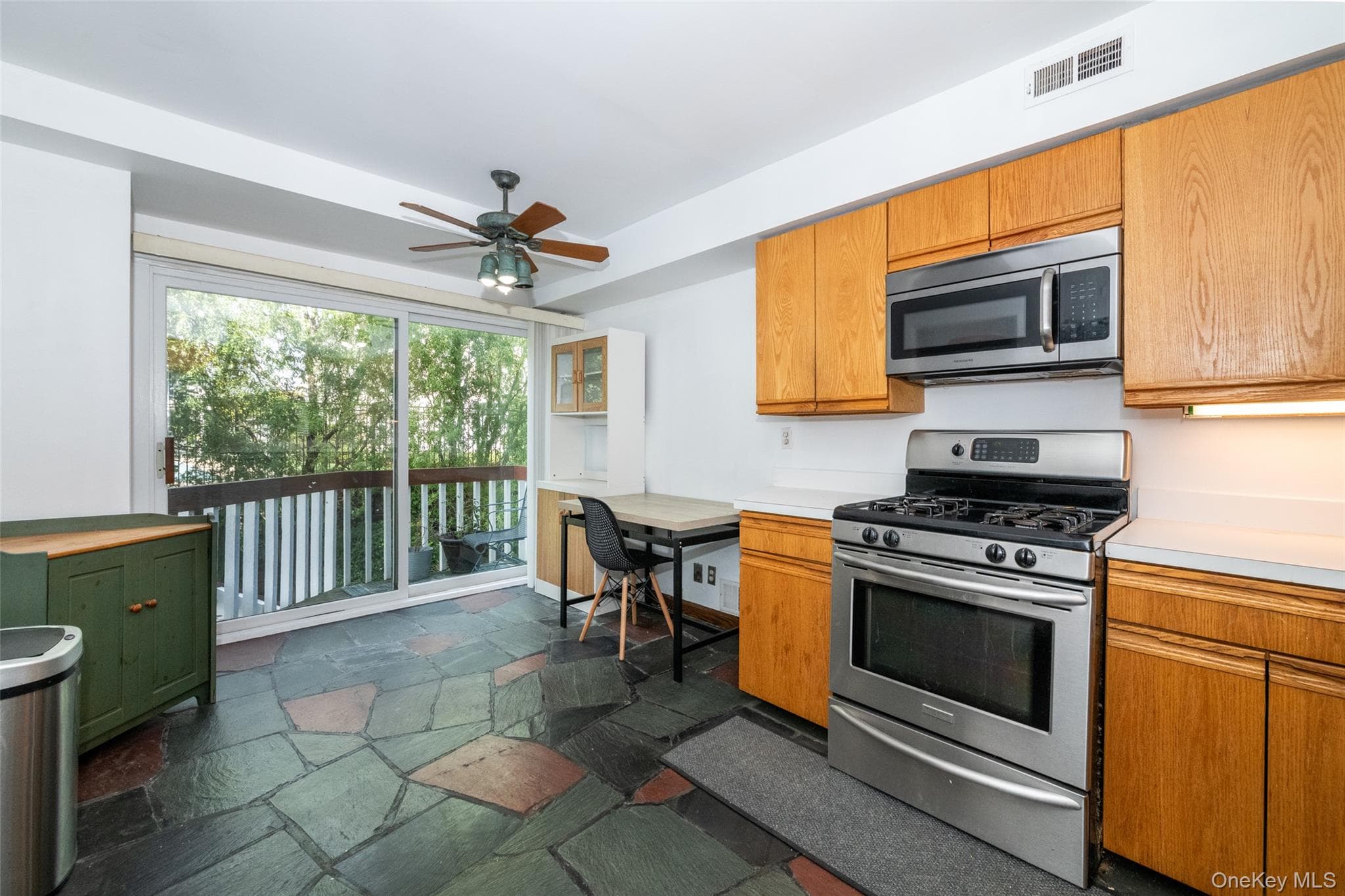 18 Windward Lane Unit: 17 thumbnail 7
