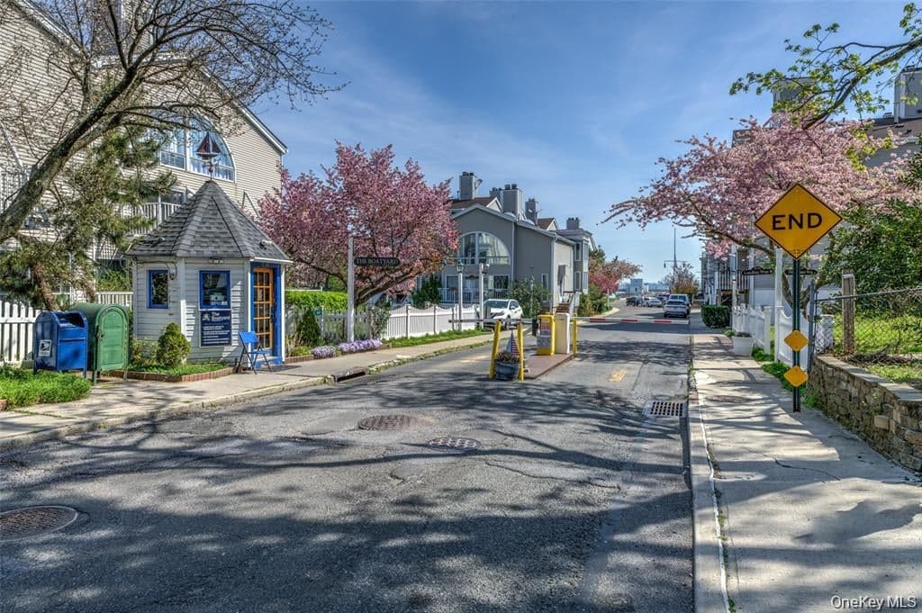 18 Windward Lane Unit: 17 thumbnail 28