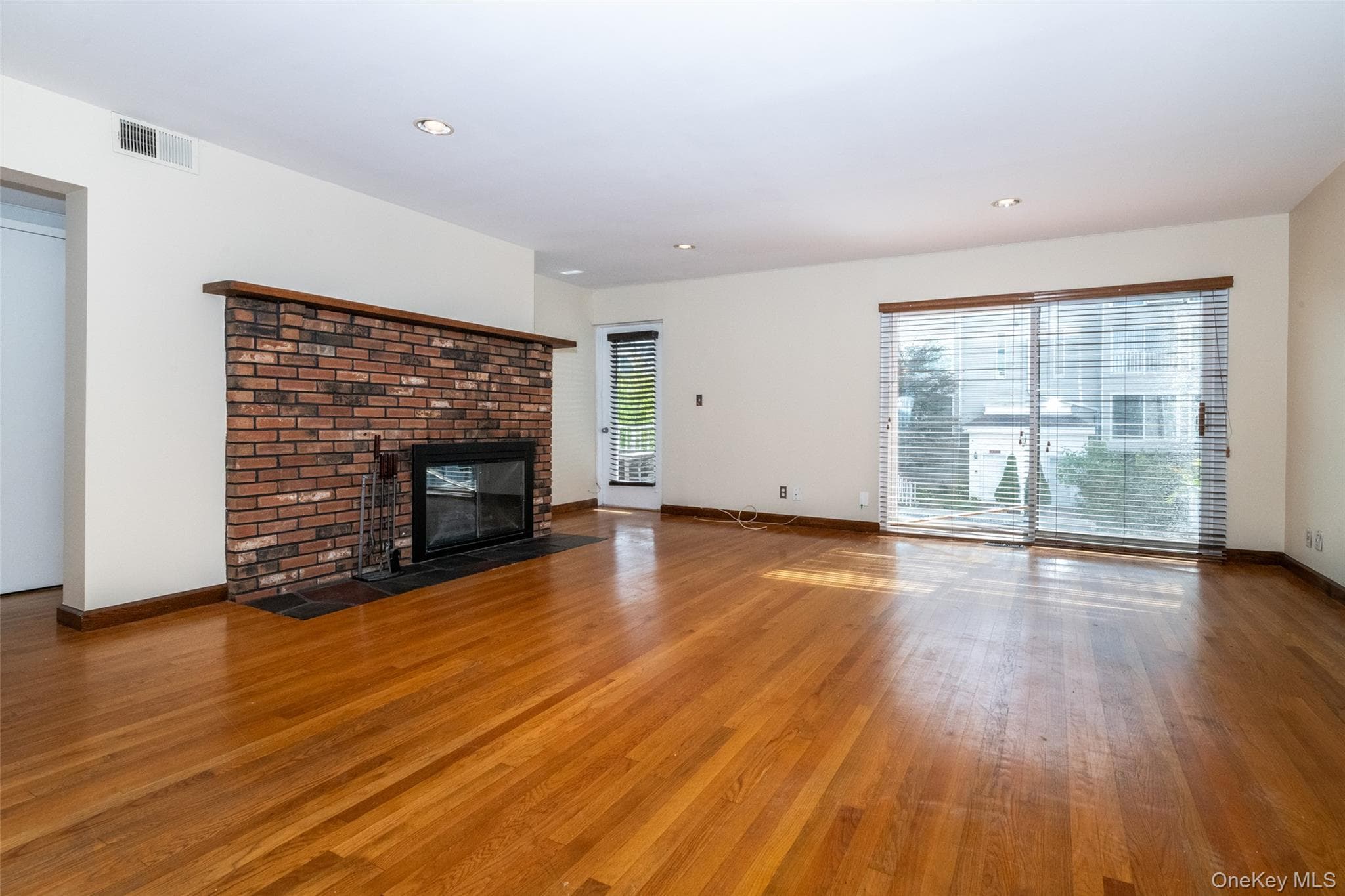 18 Windward Lane Unit: 17 thumbnail 16