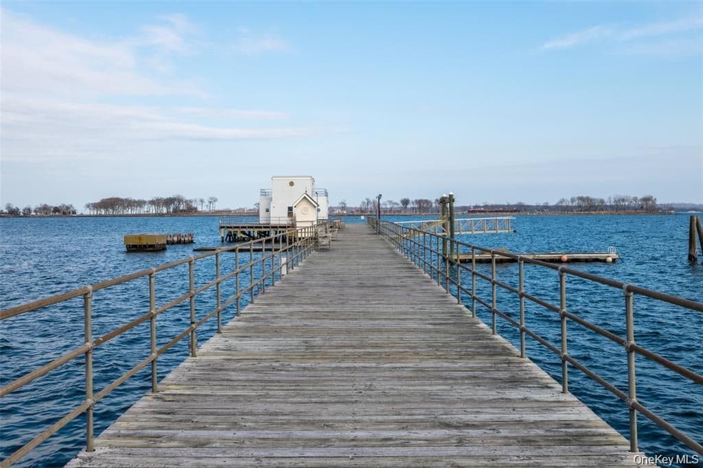 18 Windward Lane Unit: 17 thumbnail 30