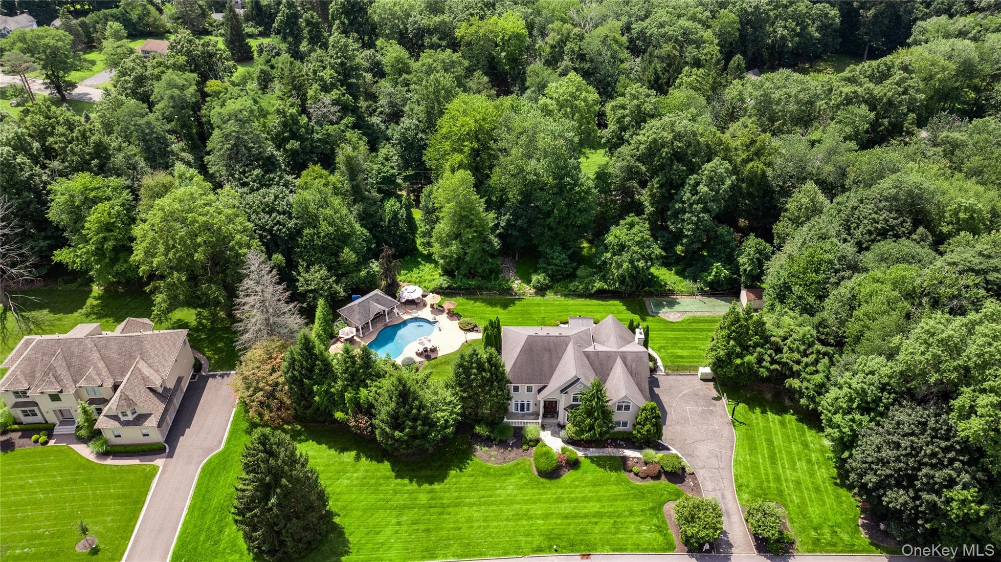 12 Stone Meadow Lane, Suffern