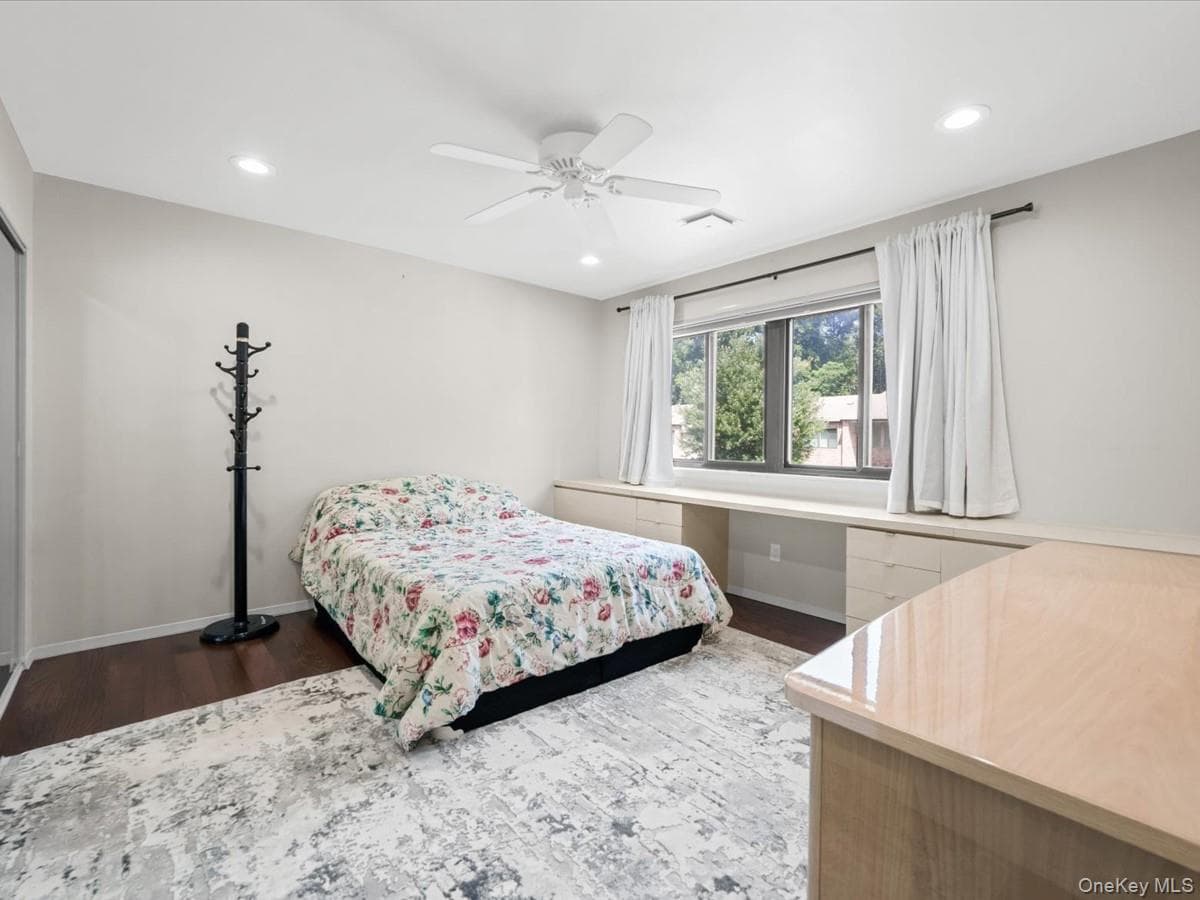 34 Windsor Gate Drive thumbnail 19