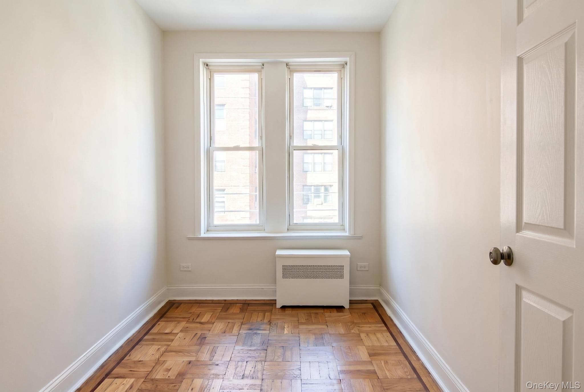 2395 E 3rd Street thumbnail 30