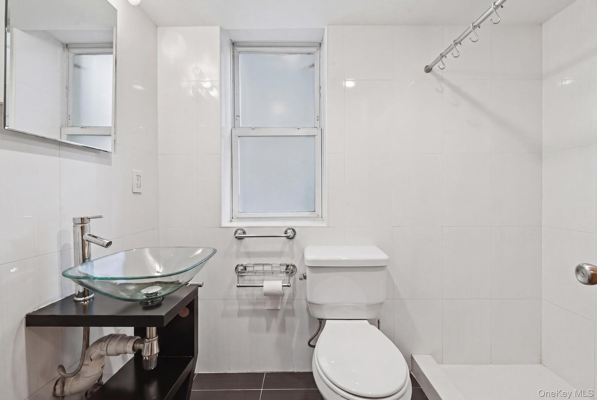 2395 E 3rd Street thumbnail 18