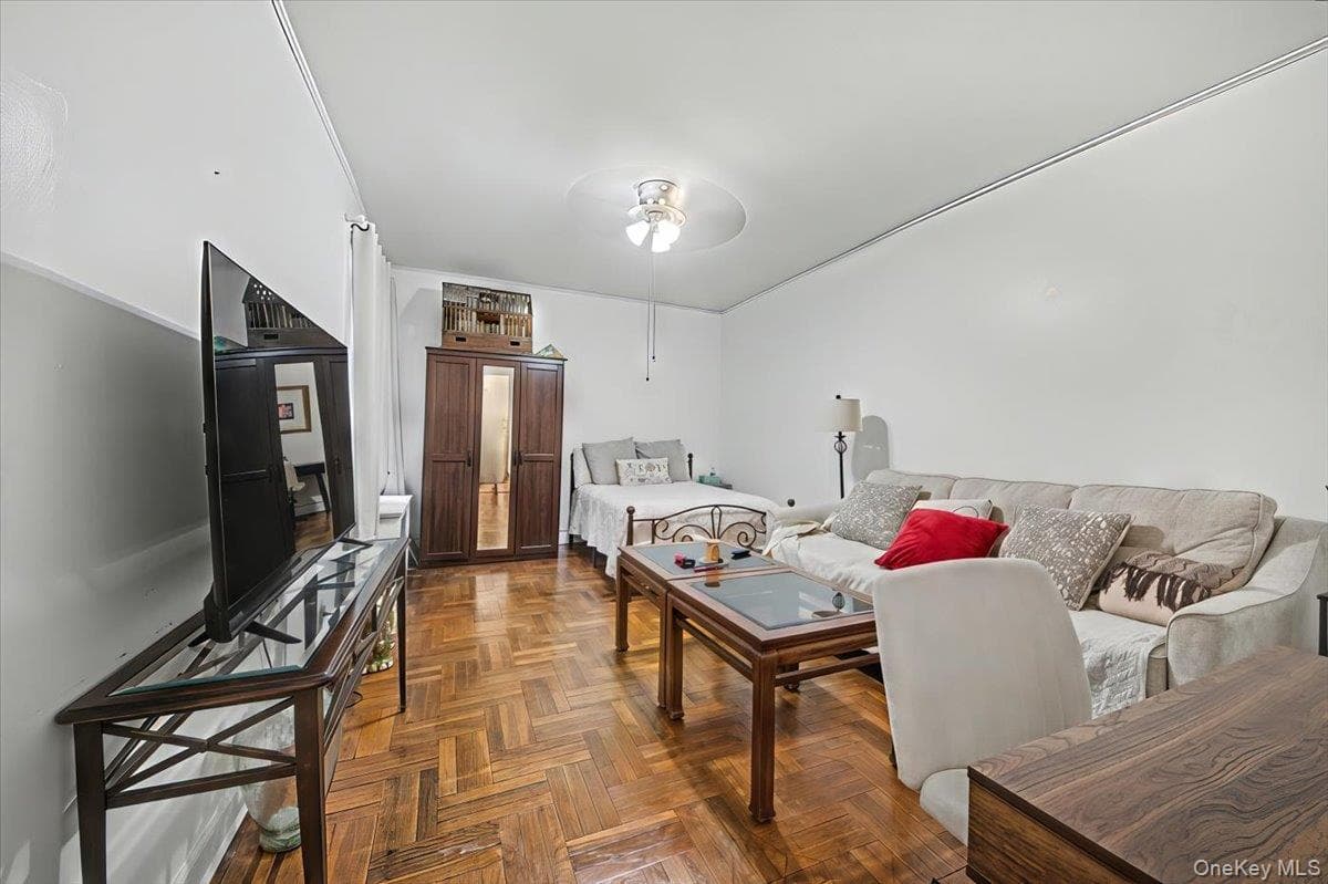1045 Anderson Avenue Unit: 3D thumbnail 4