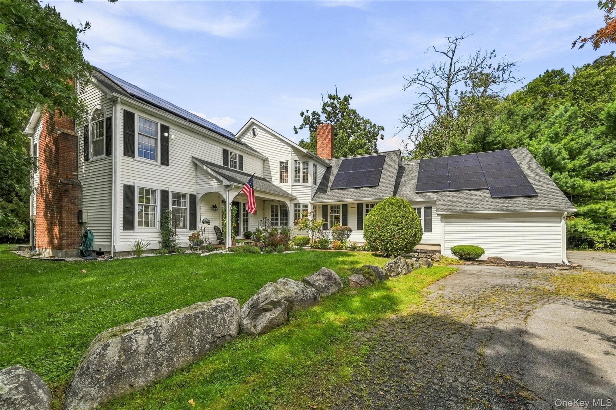 87 Summit Street, Monroe