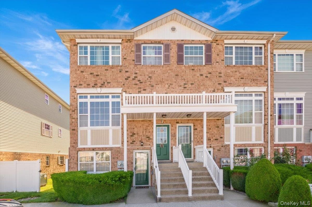 56 Heron Lane Unit: 393, Bronx