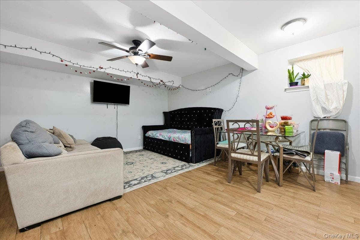 136 Oak Street thumbnail 26