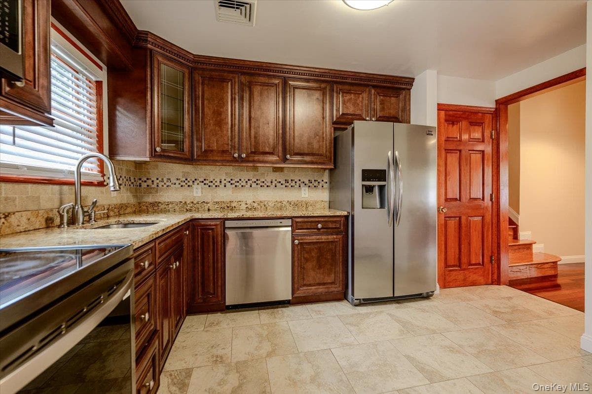 2664 Grayson Drive thumbnail 8