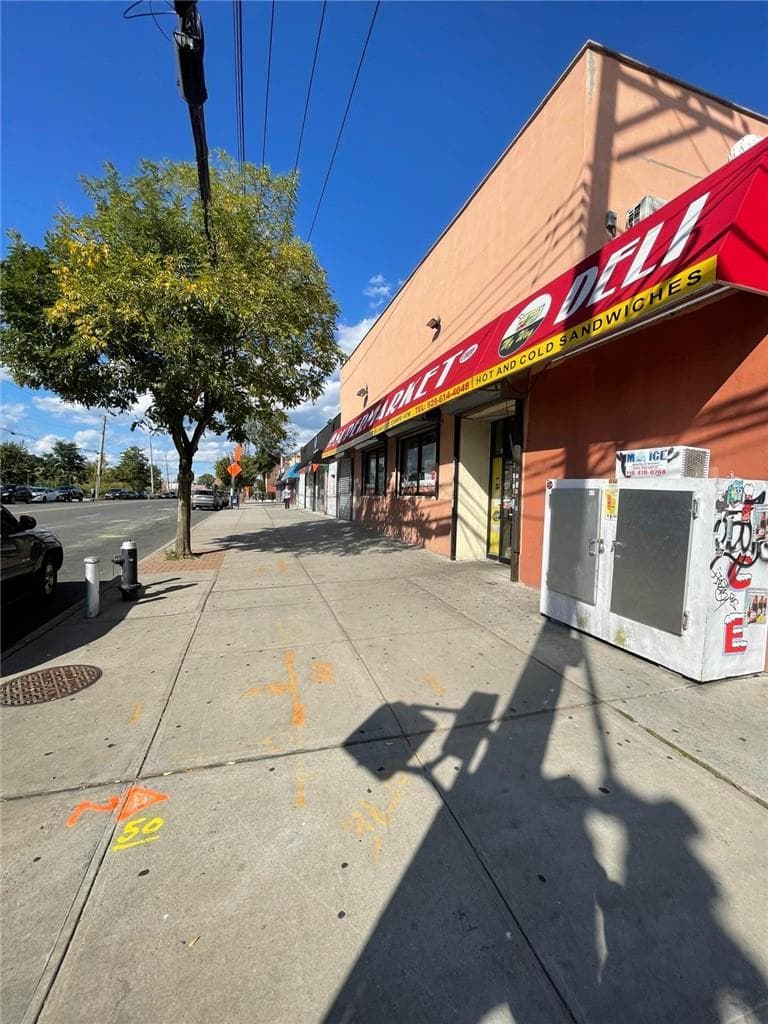 210-214-218-220-226 White Plains Road Rd thumbnail 15