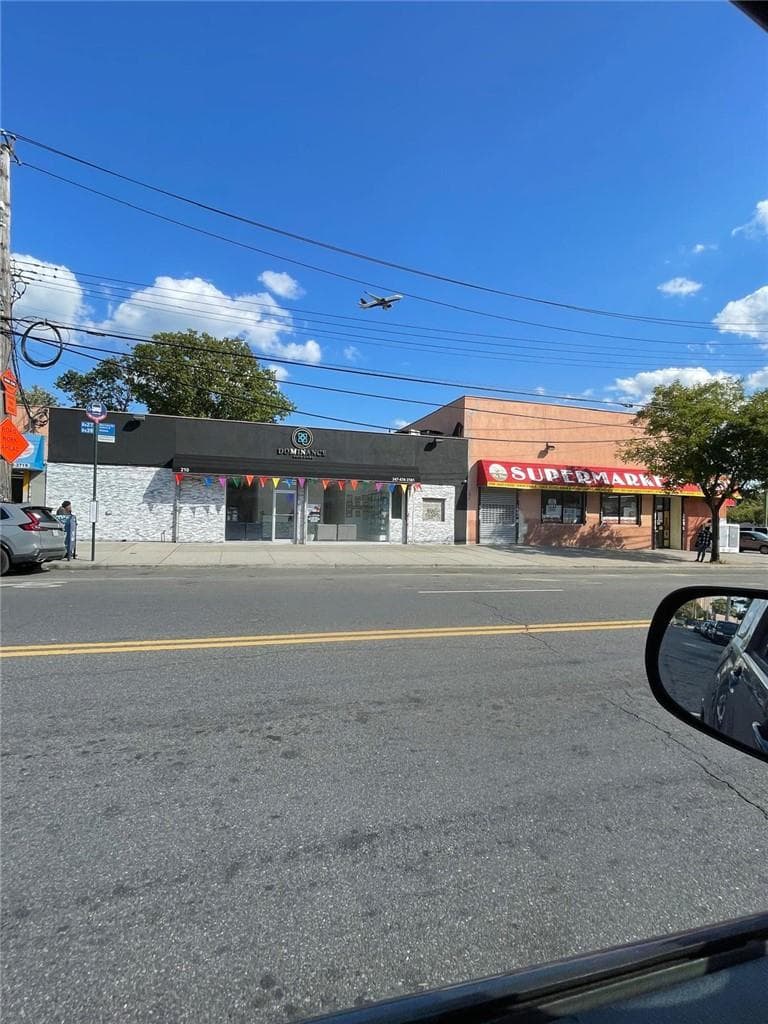 210-214-218-220-226 White Plains Road Rd thumbnail 13