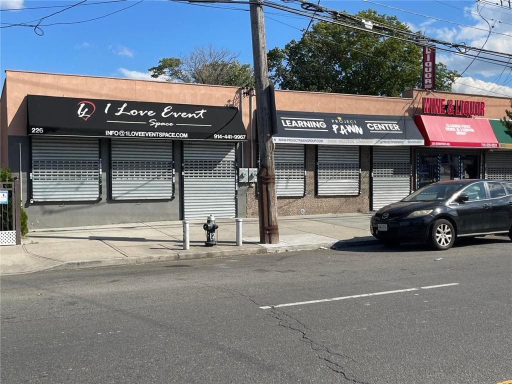 210-214-218-220-226 White Plains Road Rd thumbnail 2