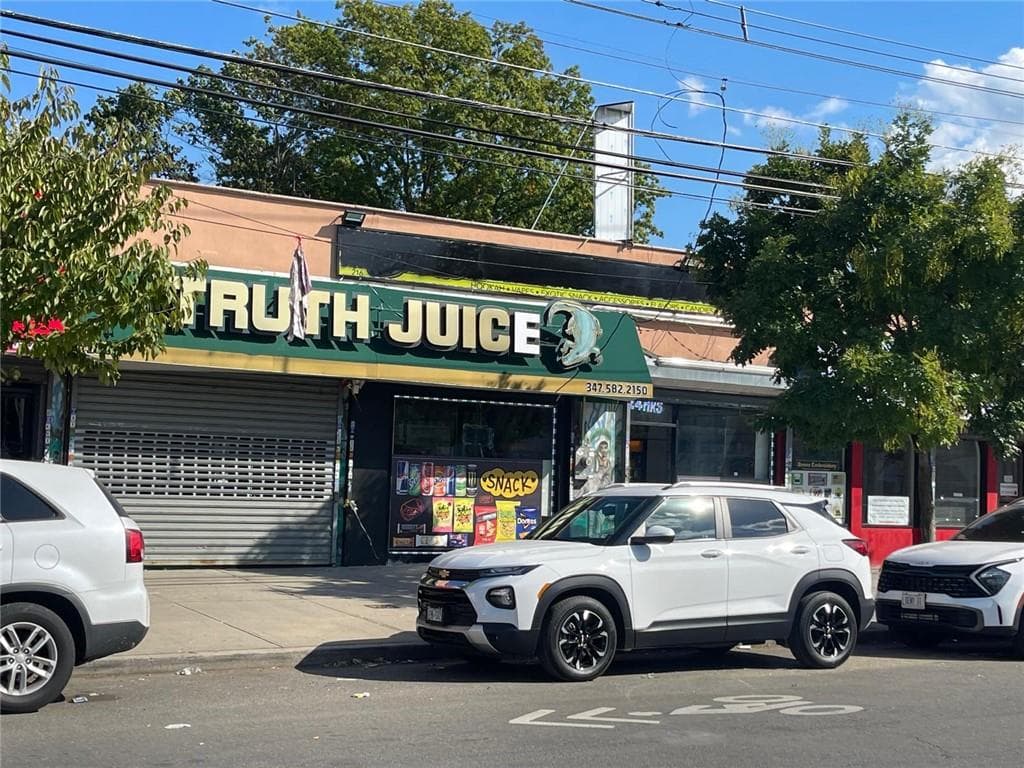 210-214-218-220-226 White Plains Road Rd thumbnail 5