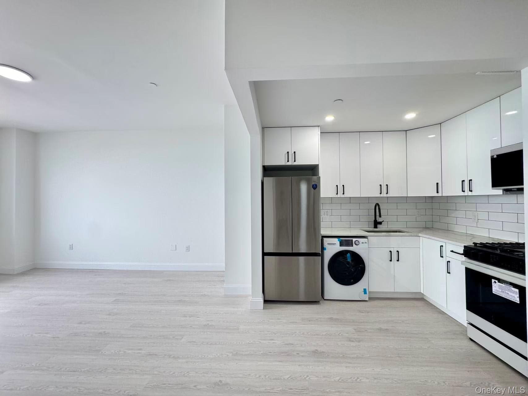 1434 110th Street Unit: 4A thumbnail 5