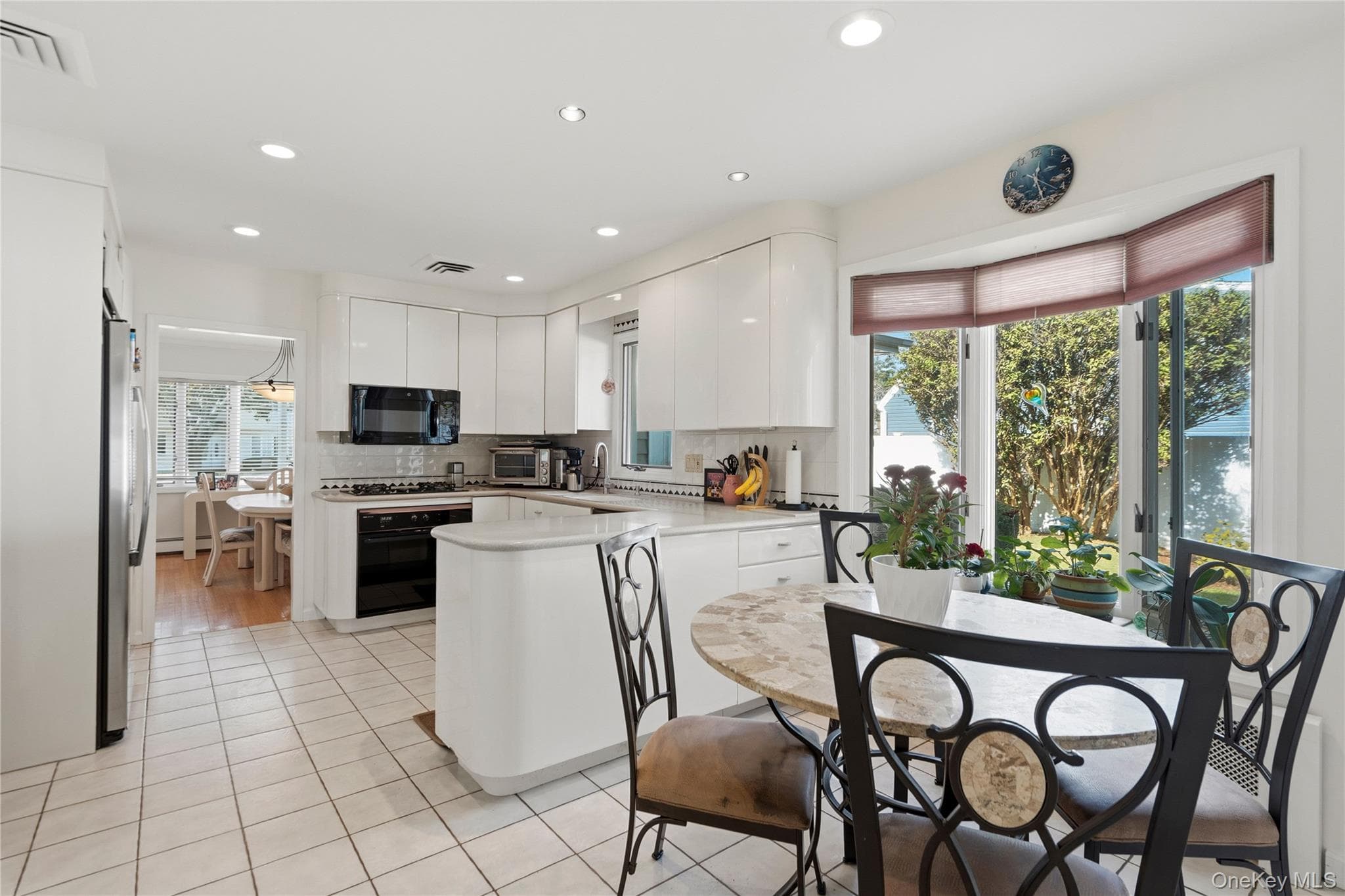 2 Amherst Place thumbnail 14