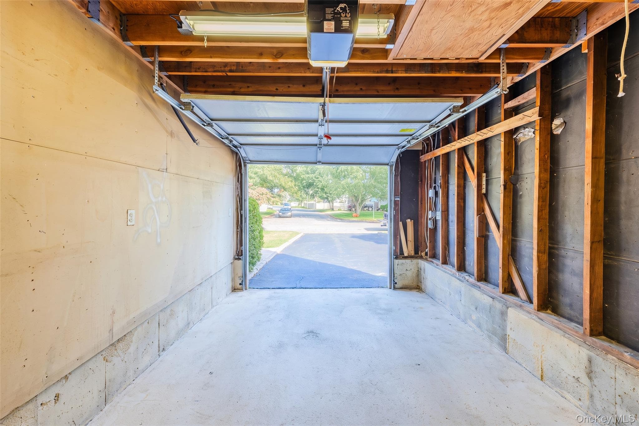163 Avondale Drive thumbnail 43