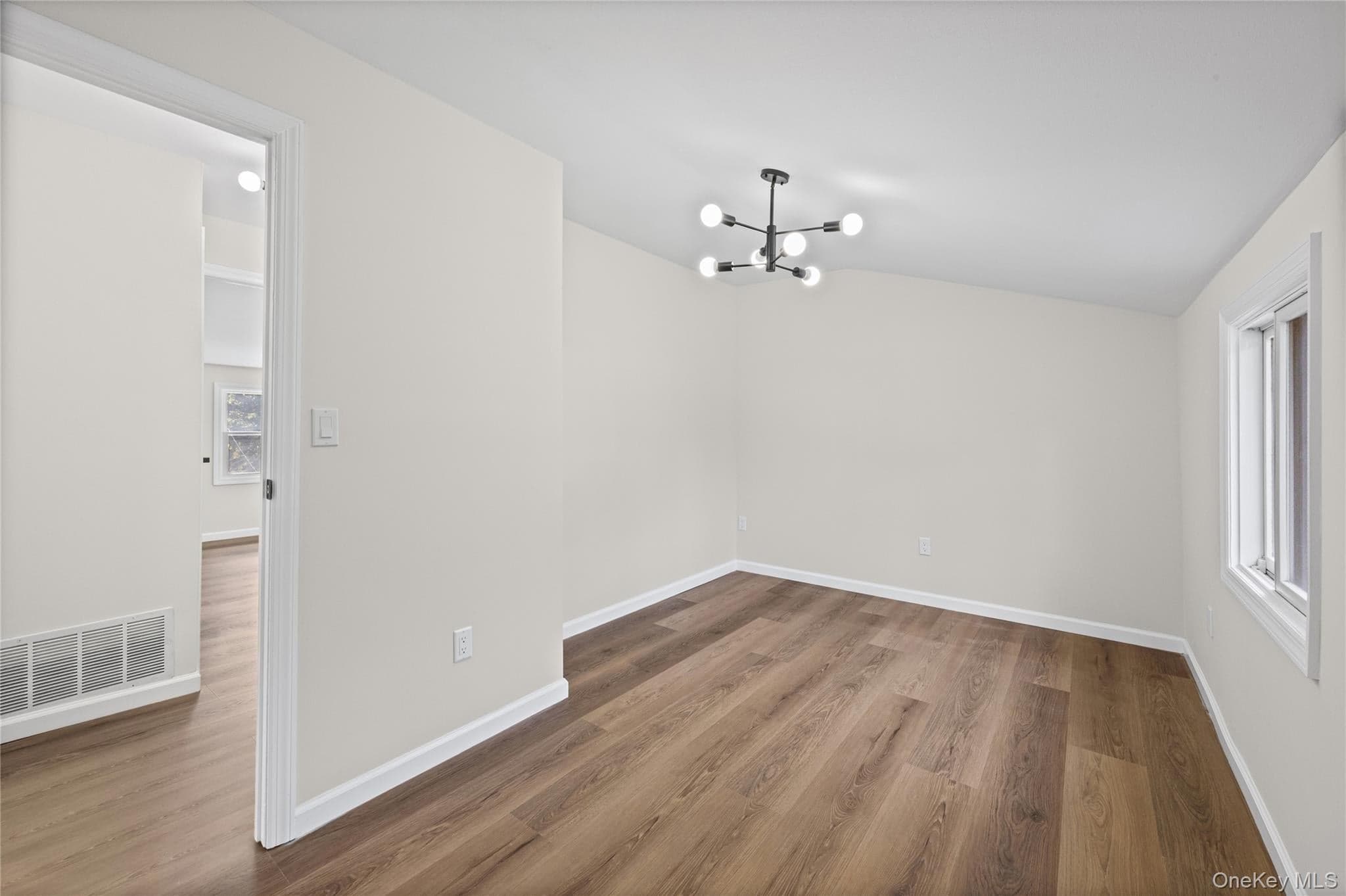 163 Avondale Drive thumbnail 19