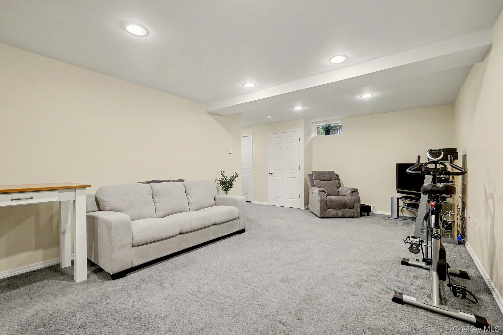 60 Krystal Drive thumbnail 28