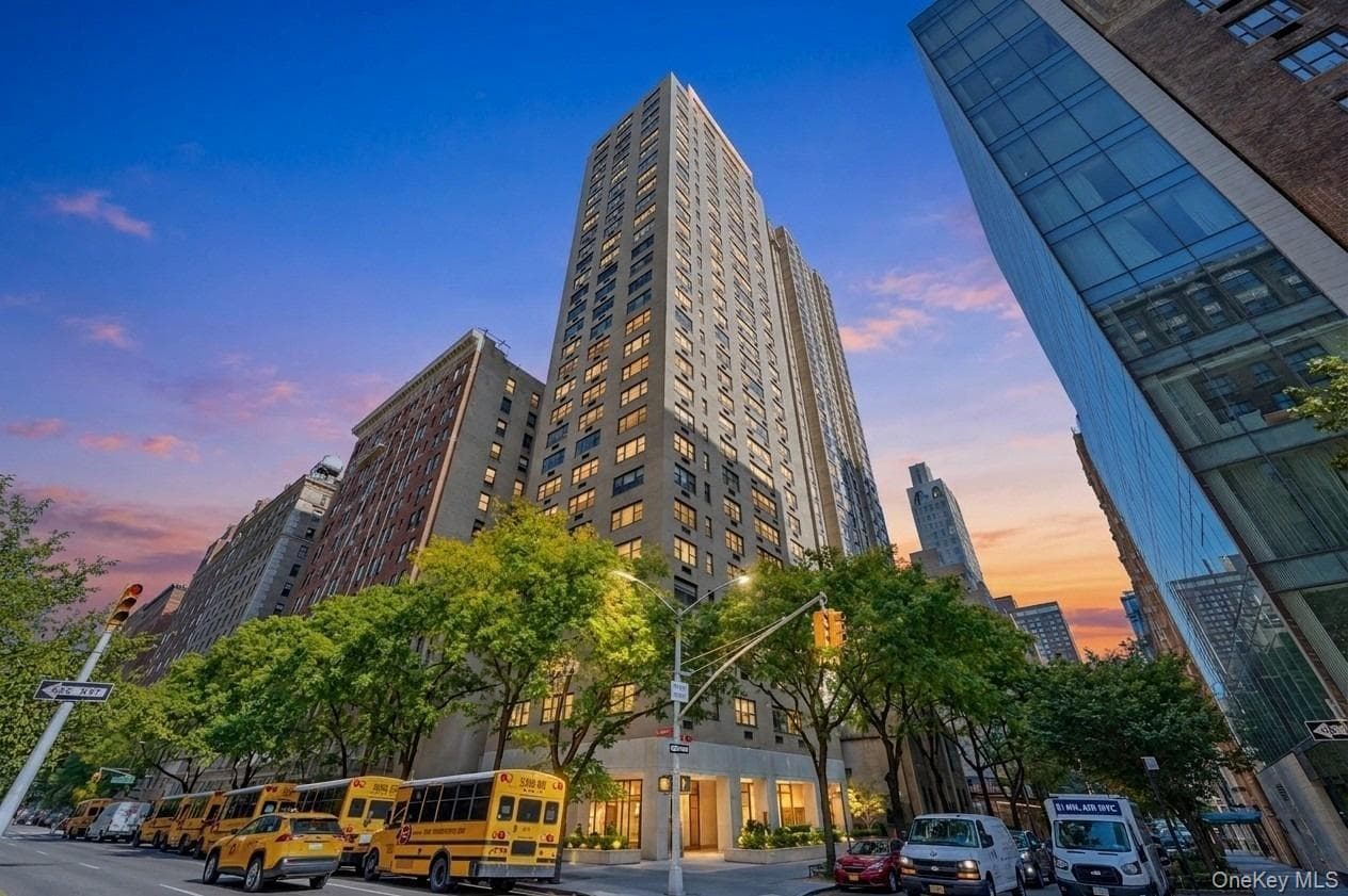 1065 Park Avenue Unit: #19C, New York (manhattan)