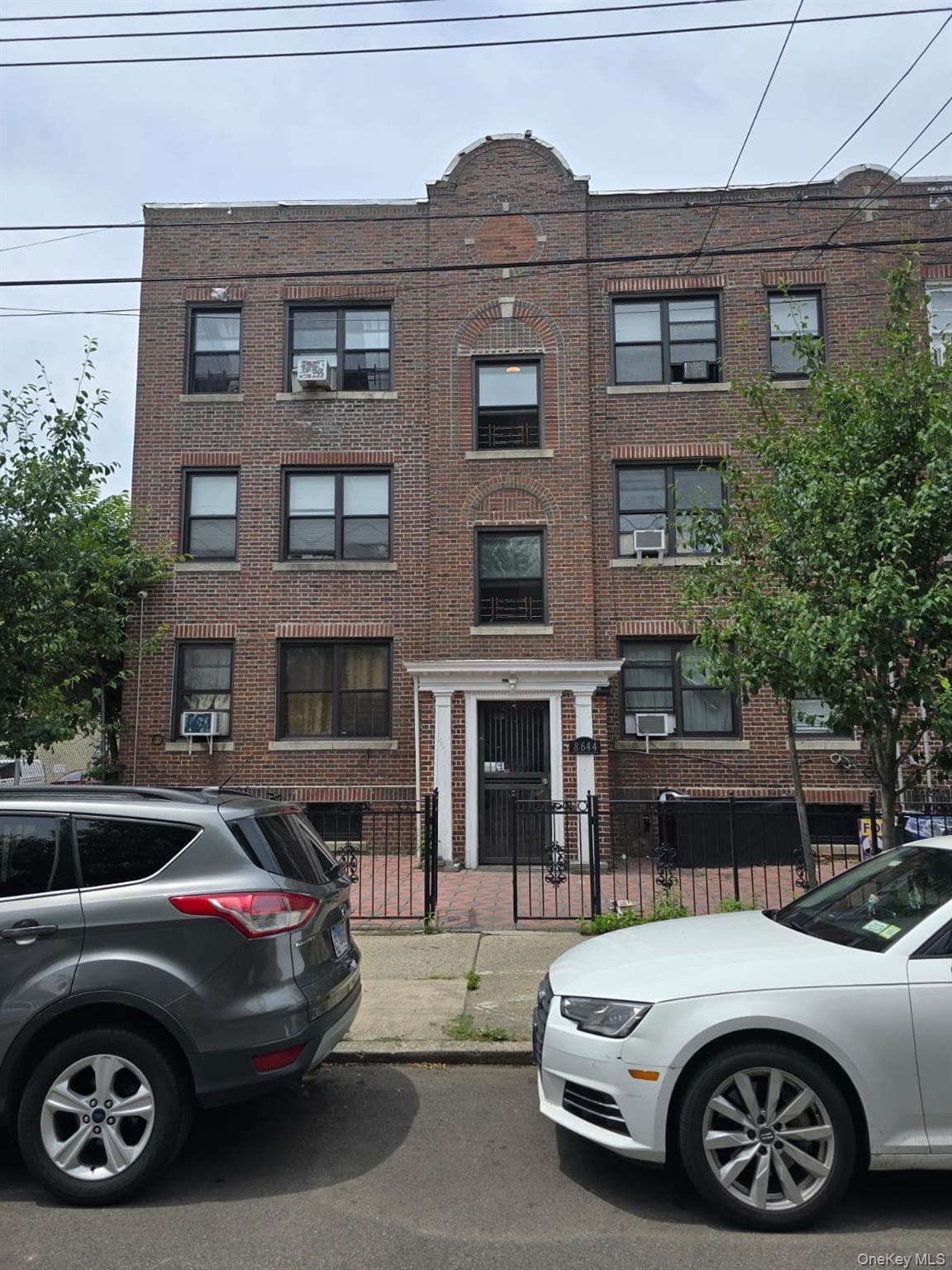 86-44 123rd Street, Richmond Hill