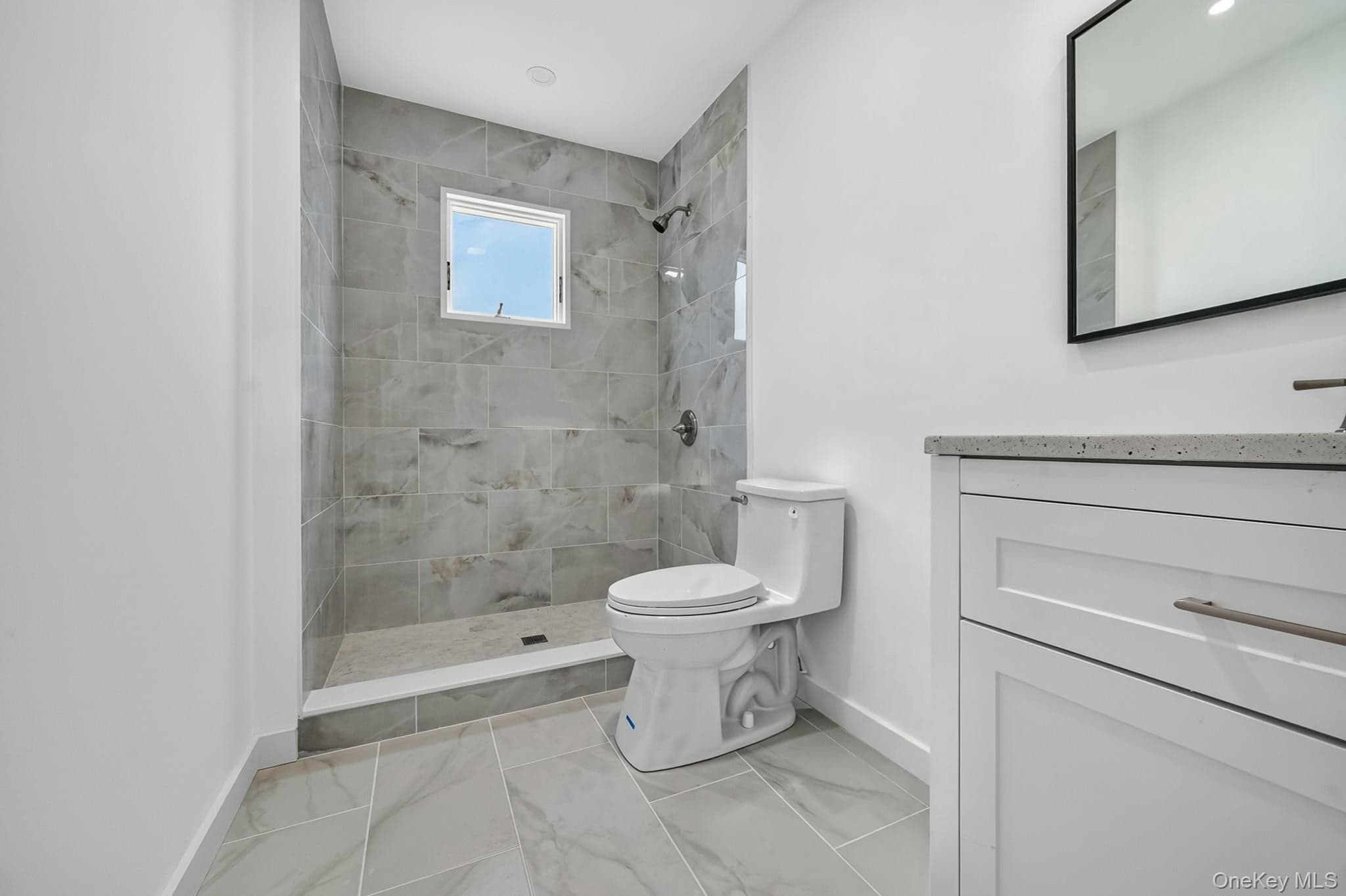 34 Pinelawn Avenue thumbnail 21