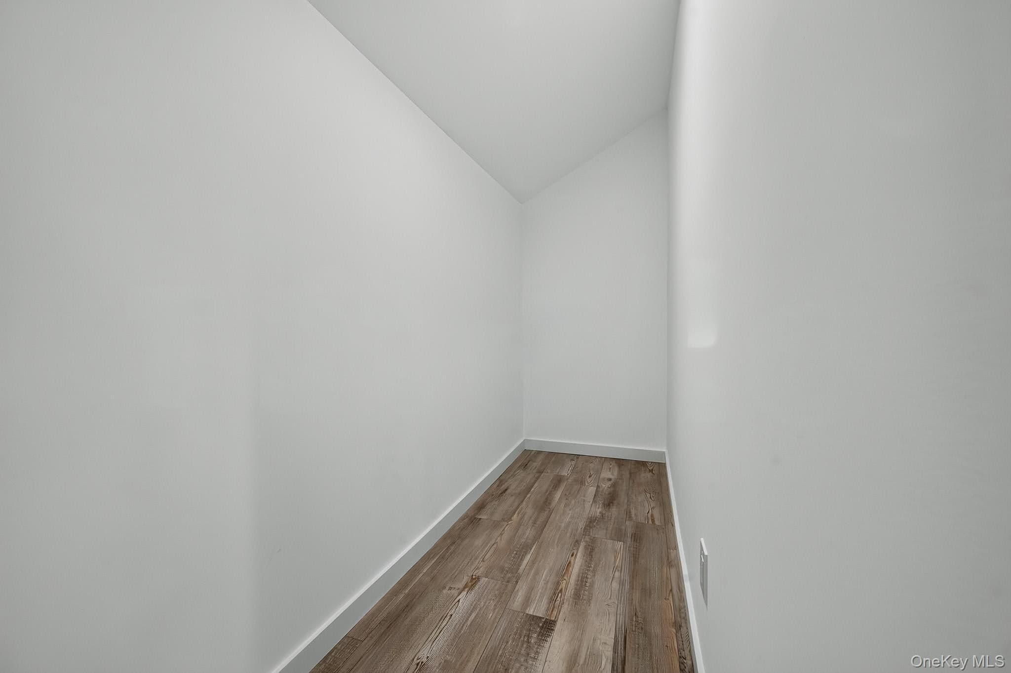 34 Pinelawn Avenue thumbnail 39