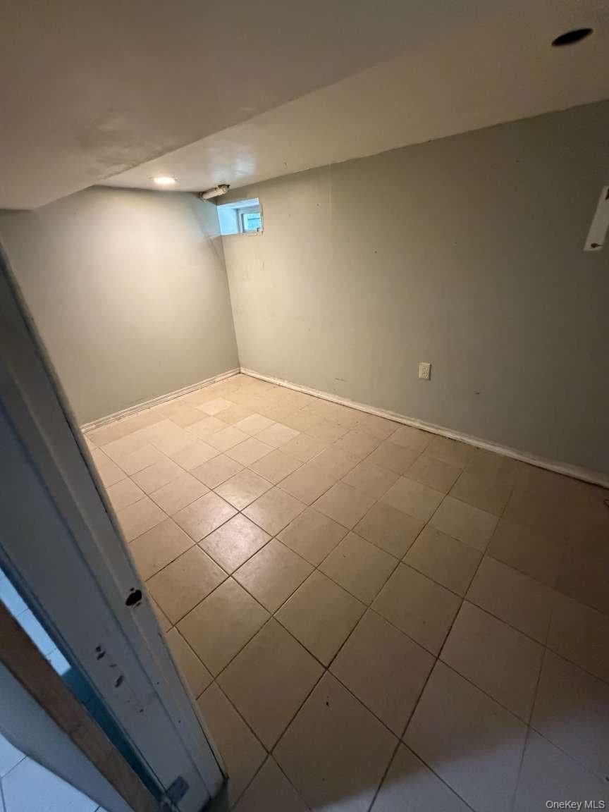 160-16 78th Avenue thumbnail 9