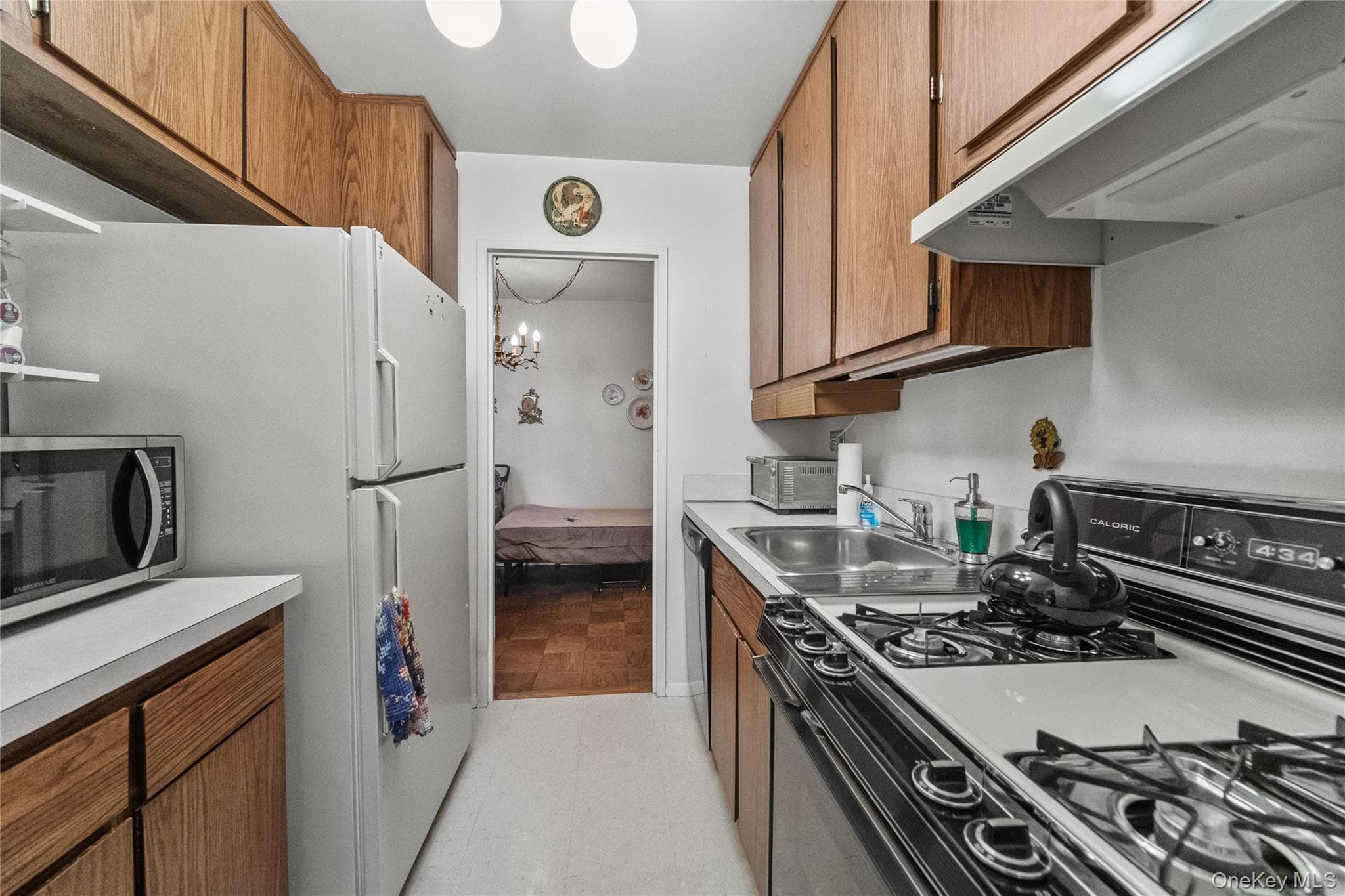 100 E Hartsdale Avenue Unit: 6BE thumbnail 15