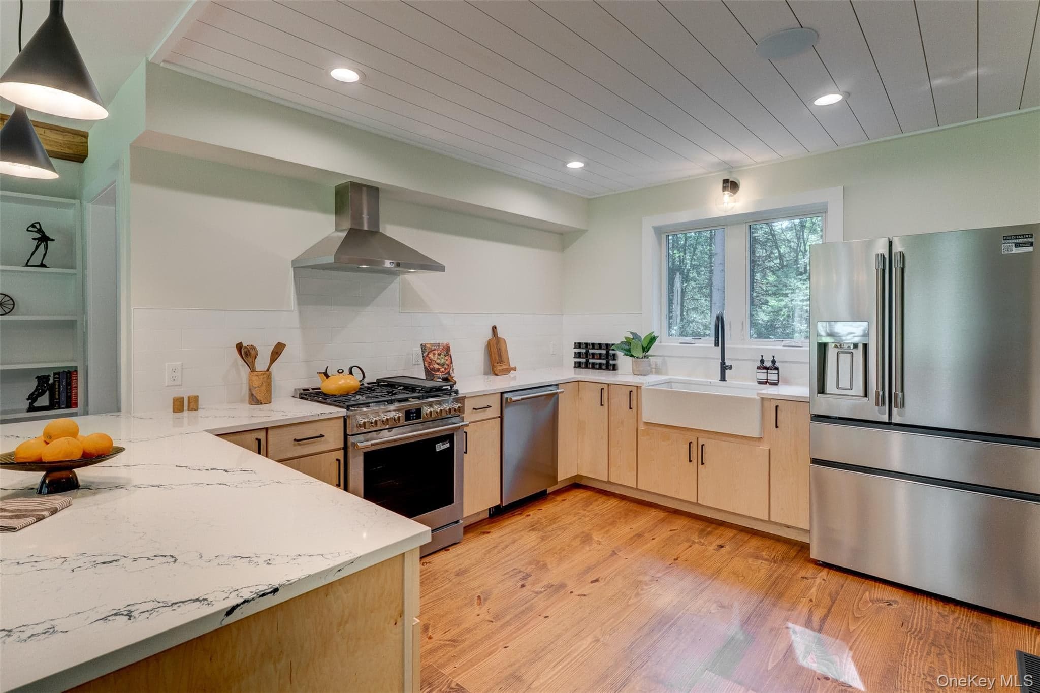 76 Timber Lake Drive thumbnail 19