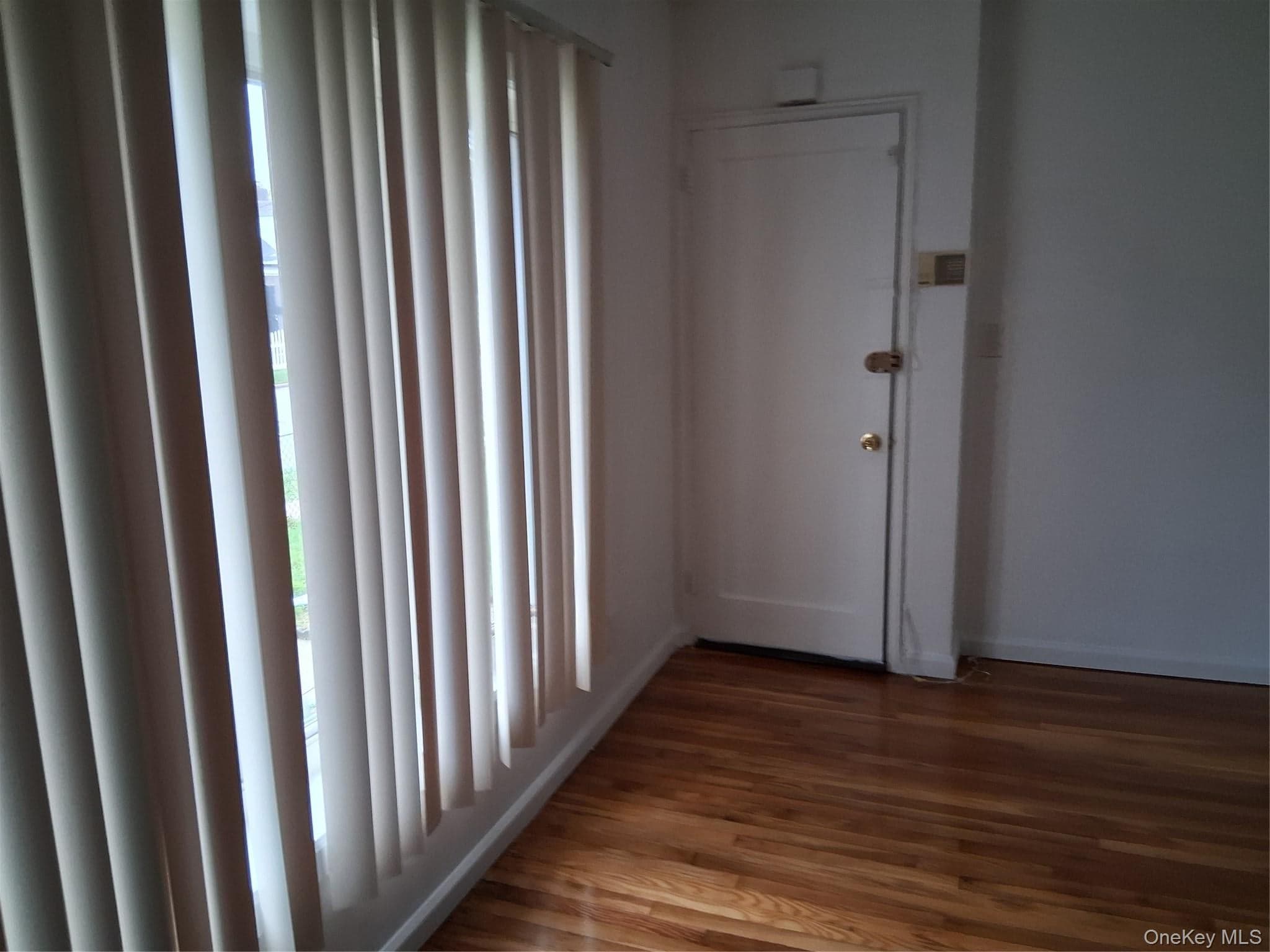 240-58 147th Avenue thumbnail 3