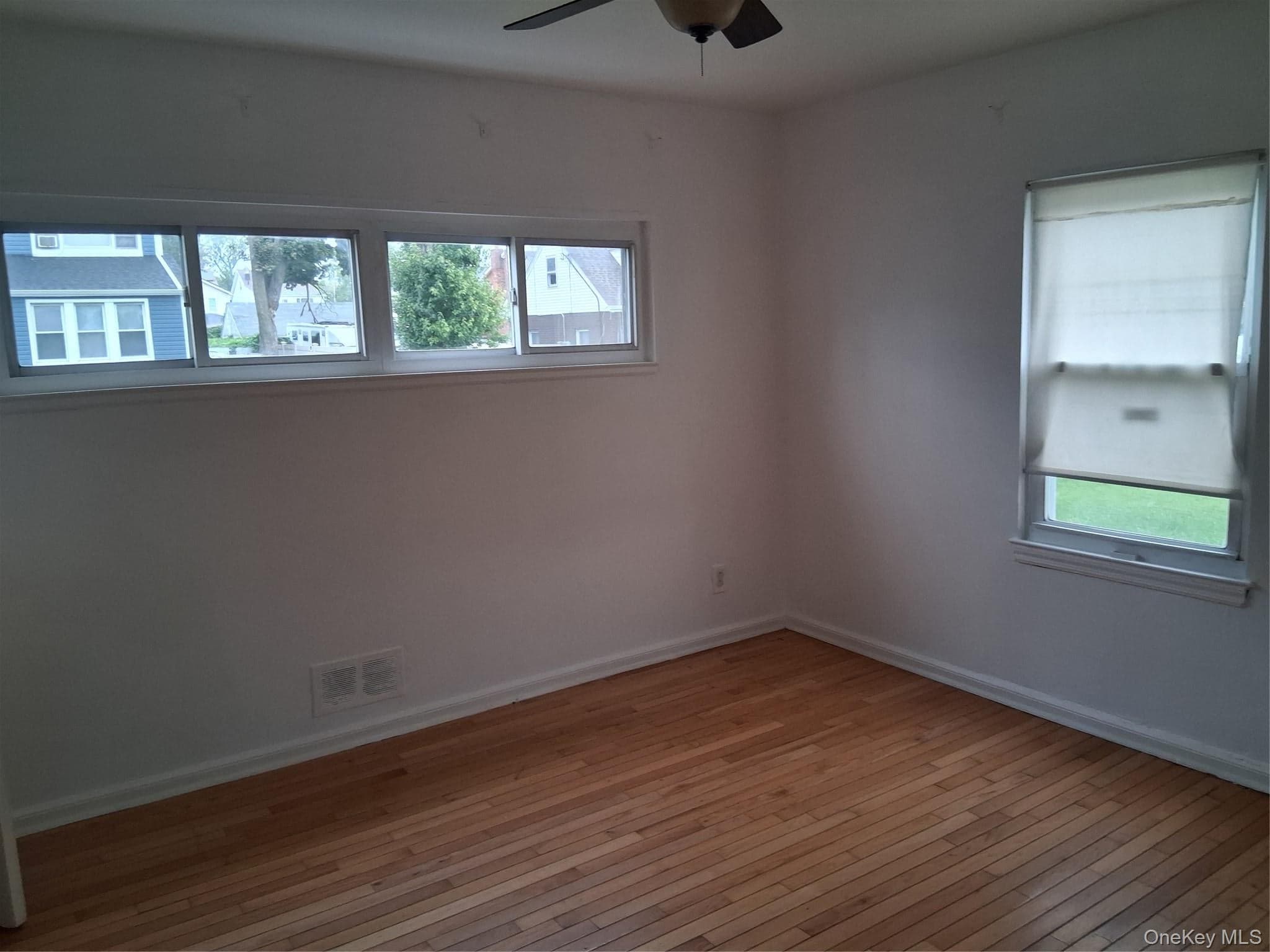 240-58 147th Avenue thumbnail 5
