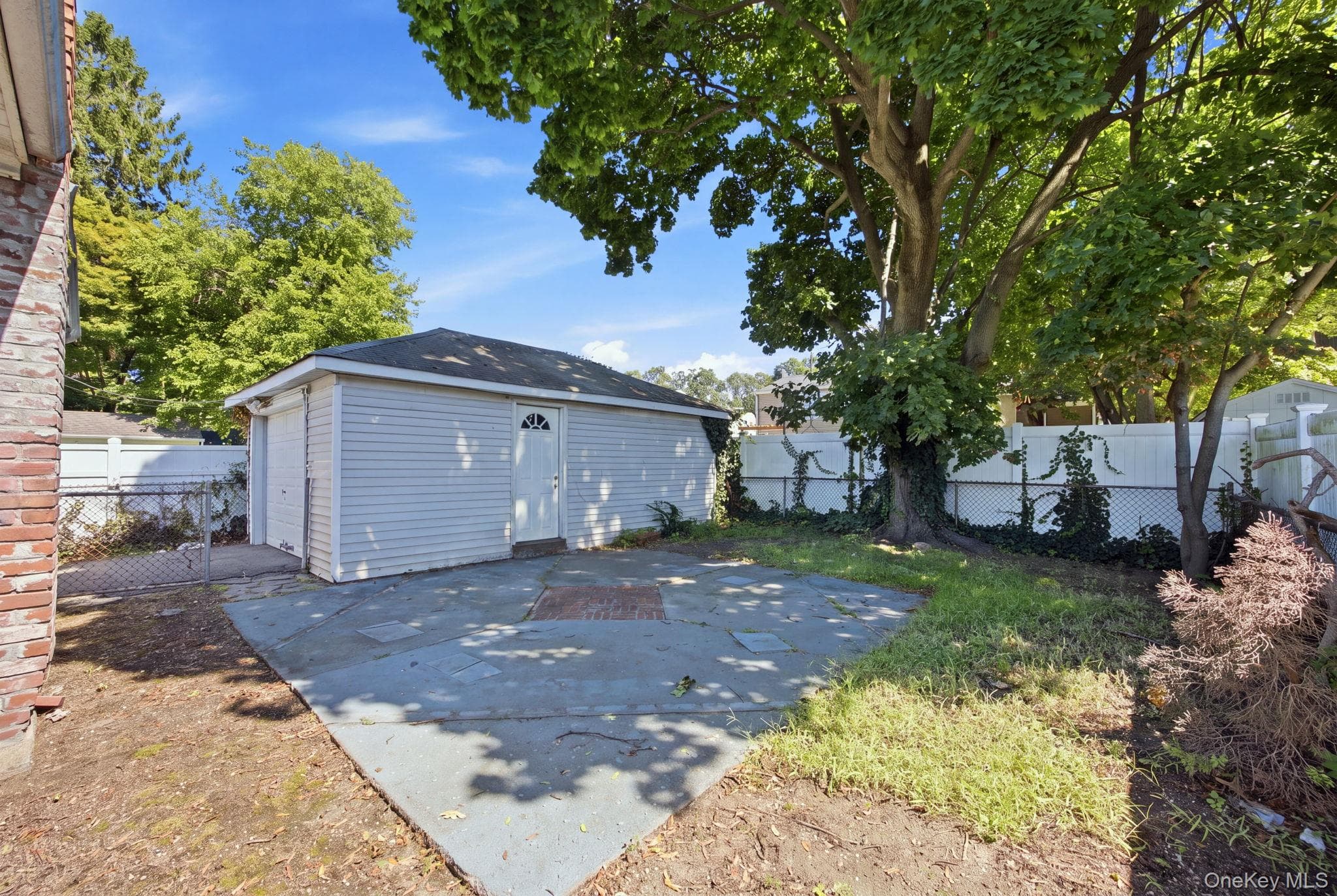 983 Cayuga Road thumbnail 13