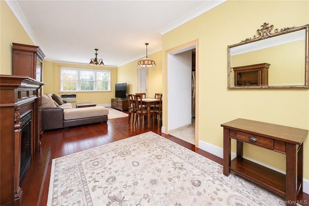1625 Emmons Avenue Unit: DD thumbnail 3
