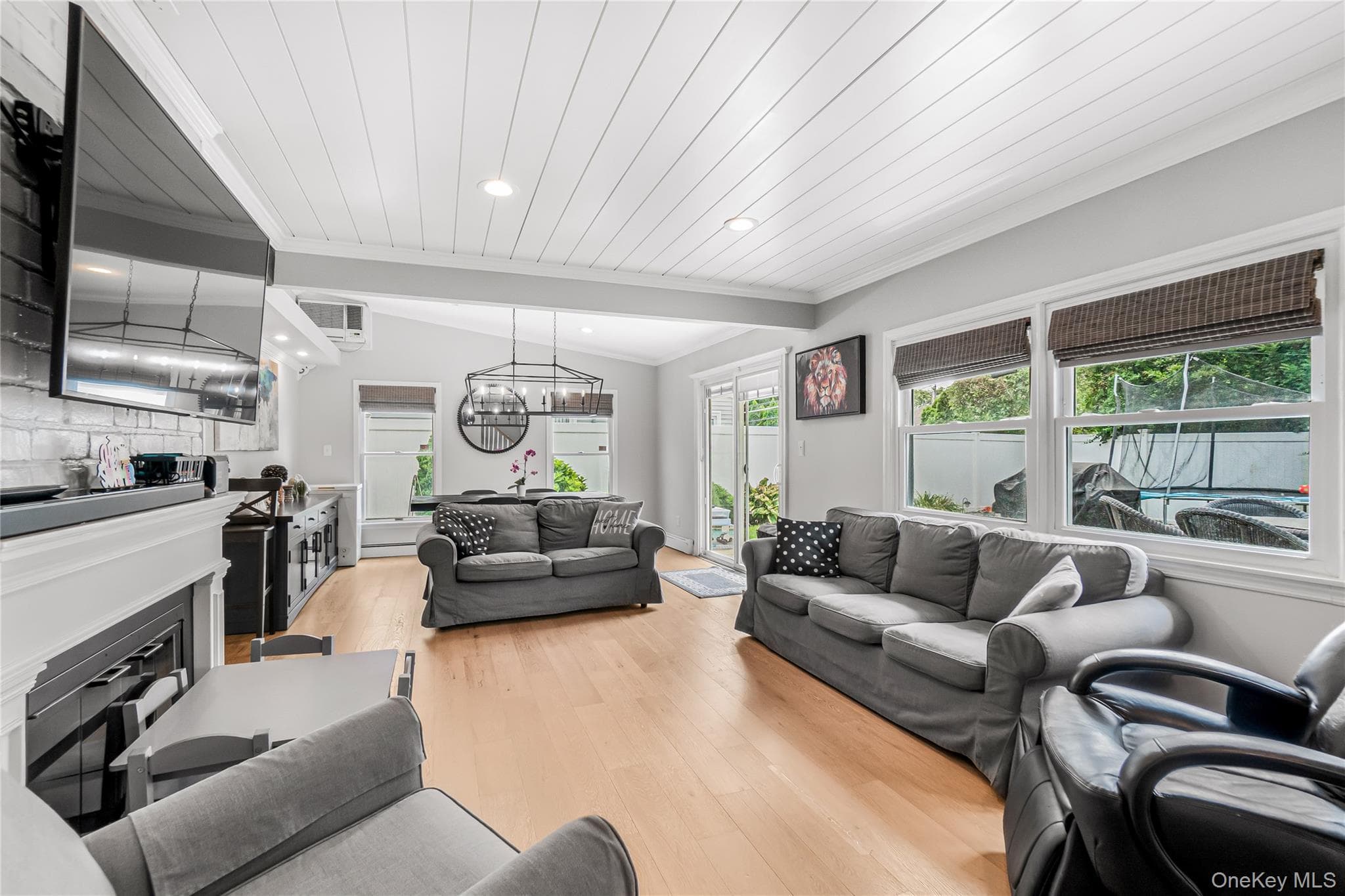 93 Duckpond Drive thumbnail 7