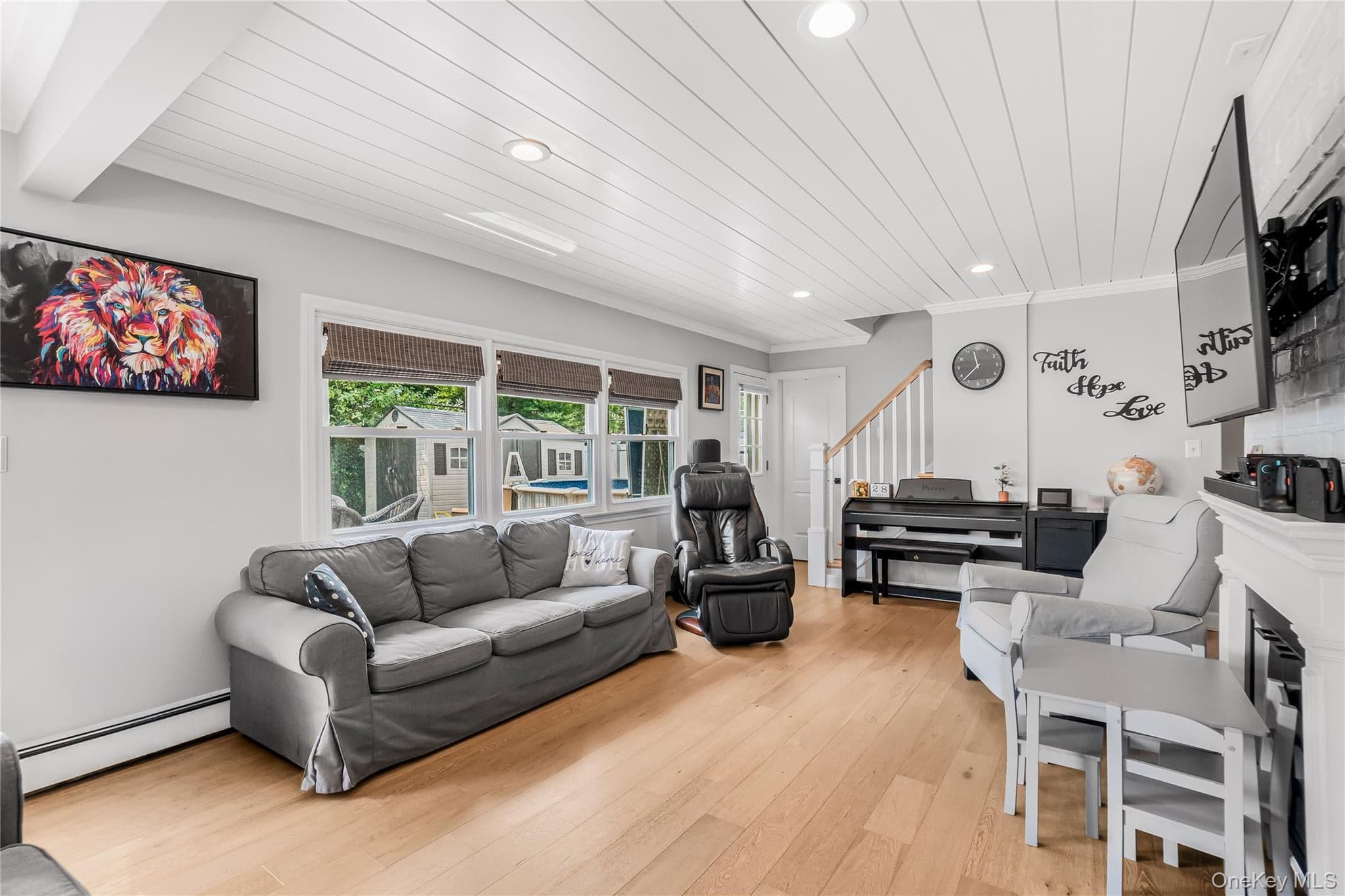 93 Duckpond Drive thumbnail 8