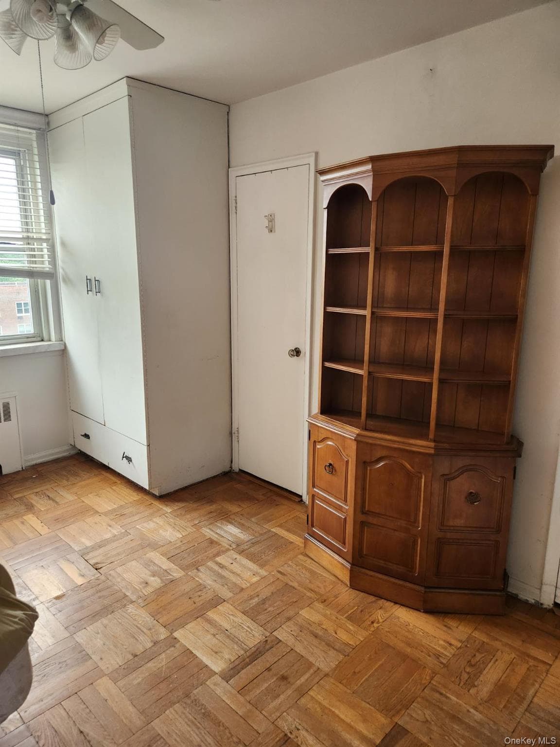 80 Knolls Crescent Unit: 8M thumbnail 3
