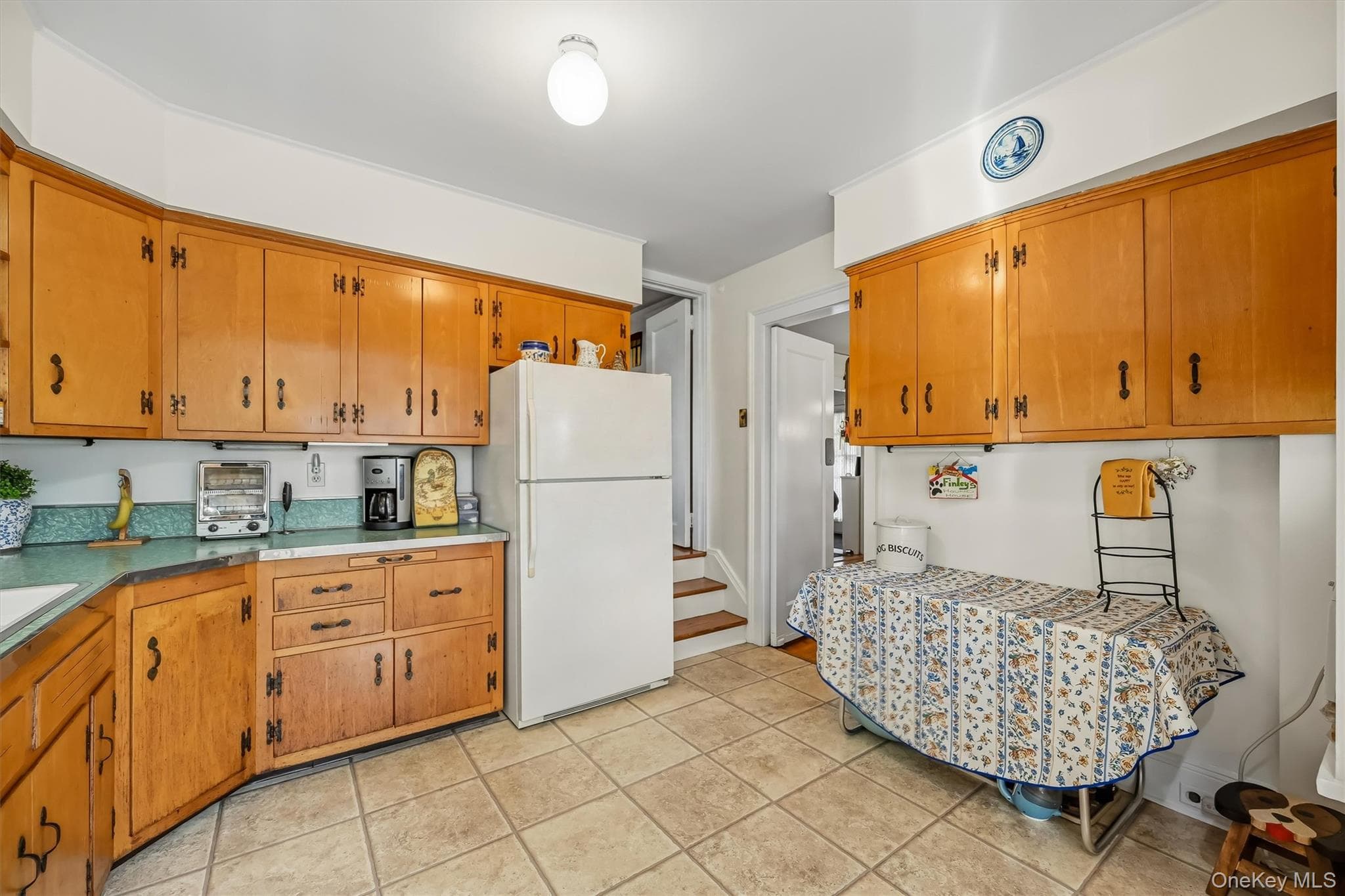 61 E Maple Avenue thumbnail 28