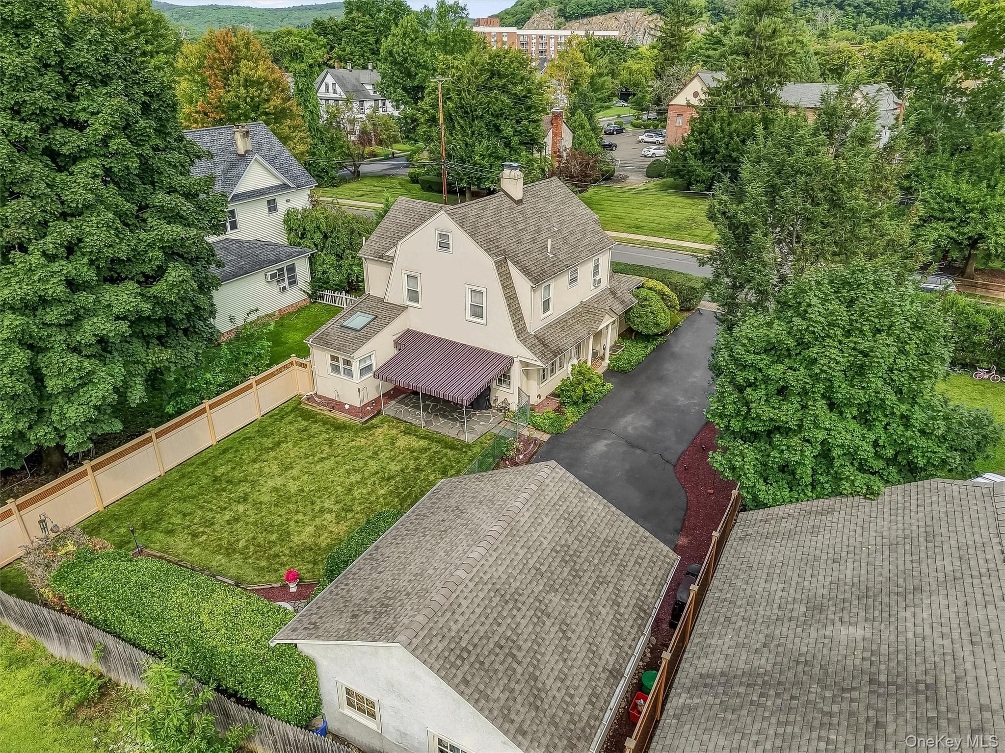 61 E Maple Avenue thumbnail 50