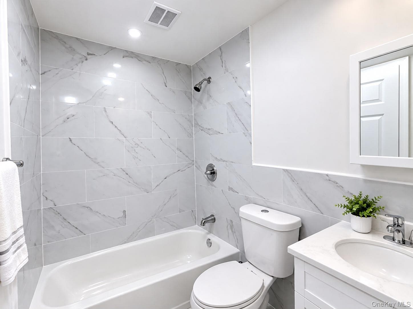 2105 Seward Avenue thumbnail 5