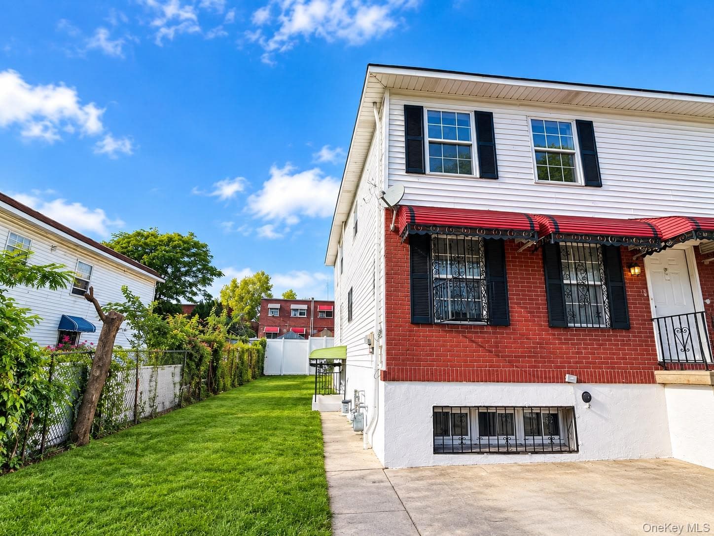 2105 Seward Avenue thumbnail 11