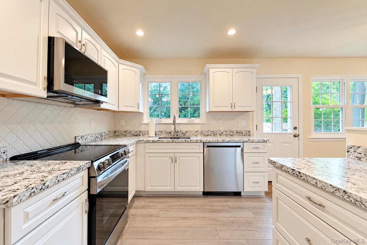 124 Officials Avenue thumbnail 25