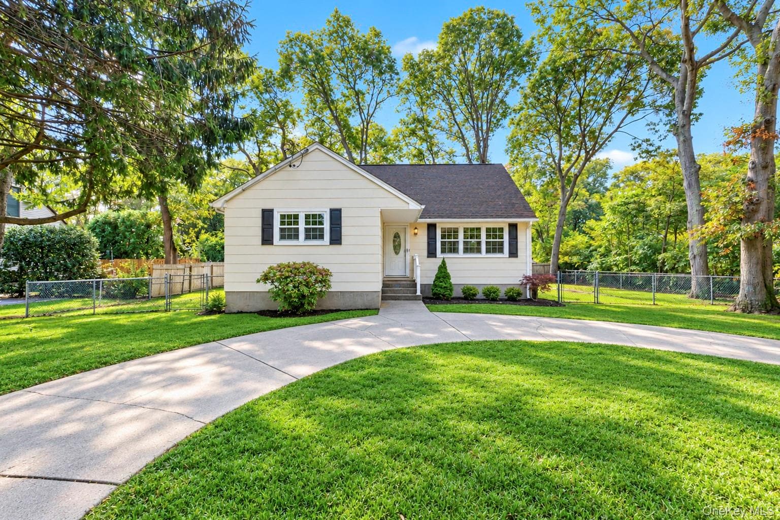124 Officials Avenue thumbnail 5